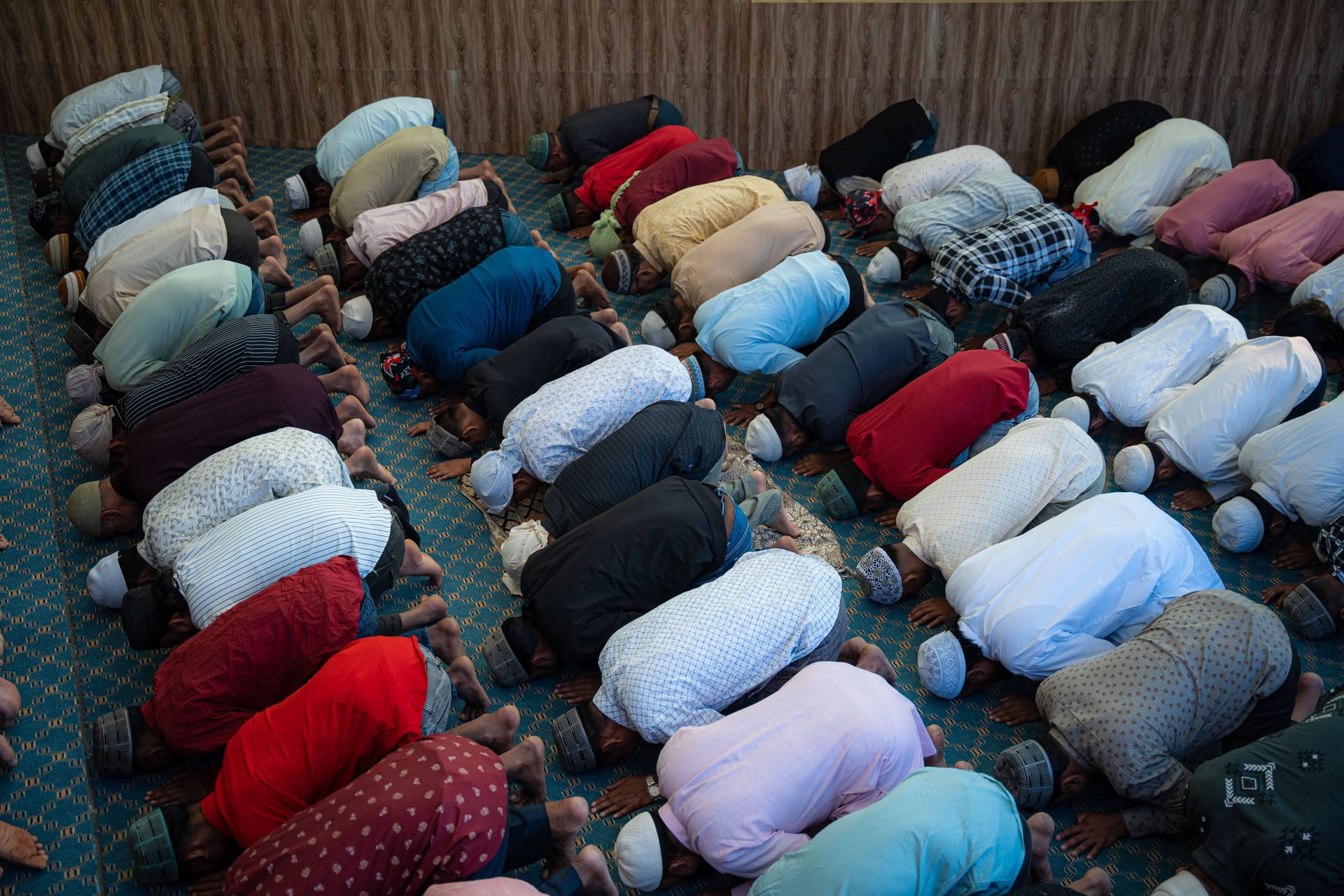 Gläubige Muslime beim Gebet (Symbolfoto): In der Nähe des Straßburger Platzes wird in den kommenden Jahren keine Moschee gebaut.