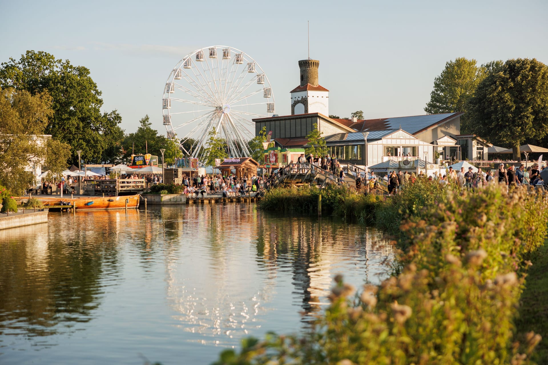 Festliches Wochenende am Steinhuder Meer: Das Sommerfest mit maritimem Flair findet Ende August statt.
