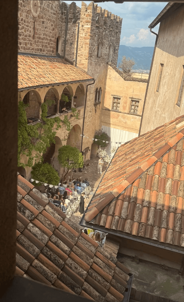 Innenhof von Schloss Freudenstein: Gaben sich Anika und Manuel Neuer hier erneut das Jawort?