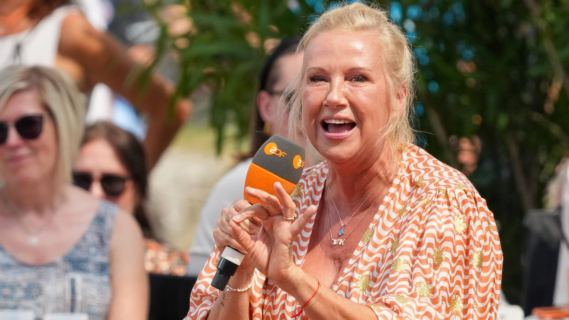 Andrea Kiewel: Sie begrüßt bald einen besonderen Gast in ihrer Show im Zweiten. Andrea Kiewel: Sie begrüßt bald einen besonderen Gast in ihrer Show im Zweiten.
