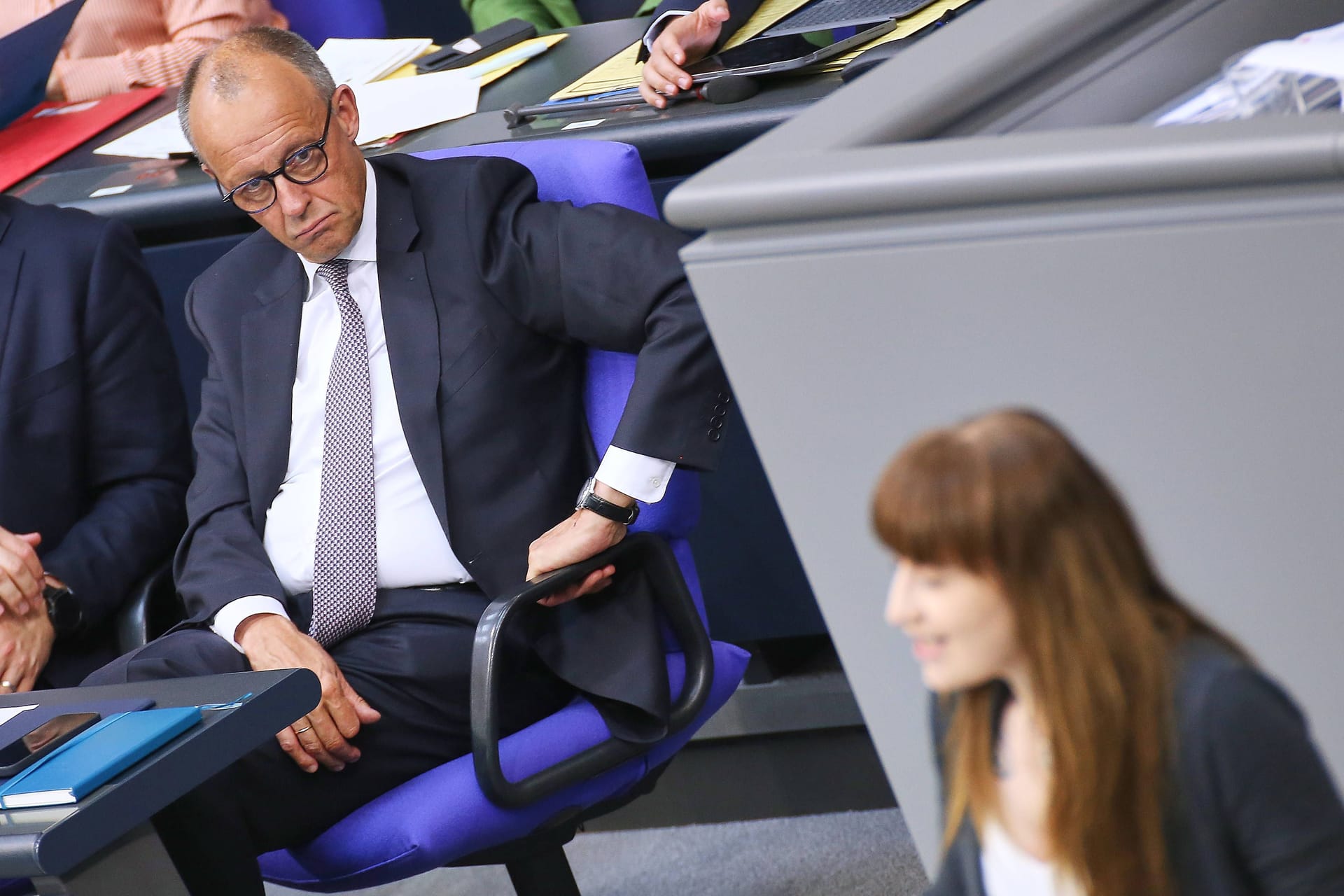 Bundeskanzler Friedrich Merz (CDU) und Heidi Reichinnek (Linke): Die CDU lehnt die Zusammenarbeit mit AfD und der Linken pauschal ab. Das muss aufhören.