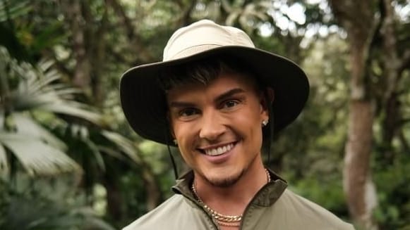 Der in Köln geborene "Twenty4Tim" wird neuer RTL-Moderator: Er führt durch die zweite Staffel von "Reality Queens – auf High Heels durch den Dschungel". Der in Köln geborene "Twenty4Tim" wird neuer RTL-Moderator: Er führt durch die zweite Staffel von "Reality Queens – auf High Heels durch den Dschungel".