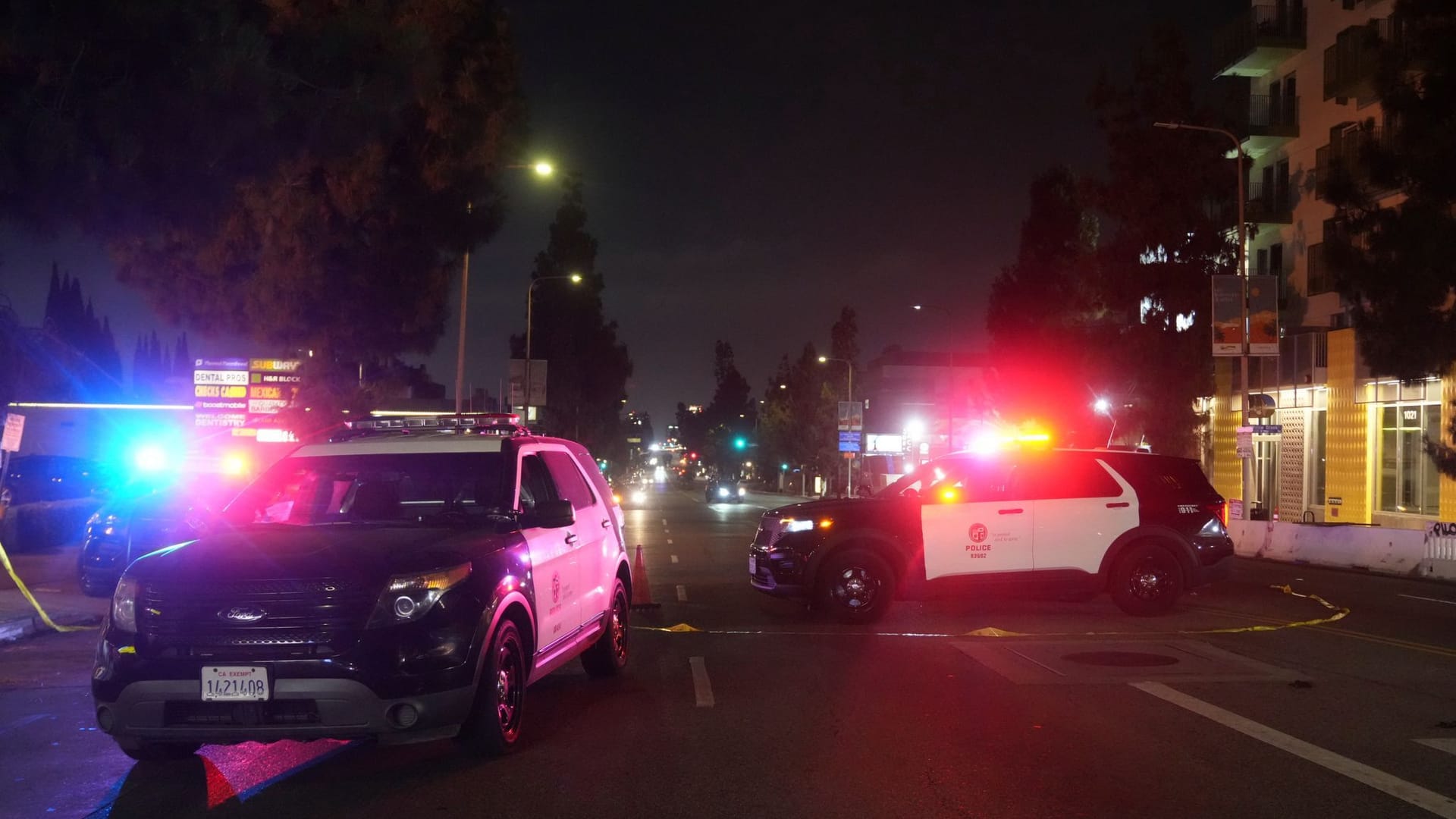 Auto fährt in Menschenmenge in Hollywood Auto fährt in Menschenmenge in Hollywood