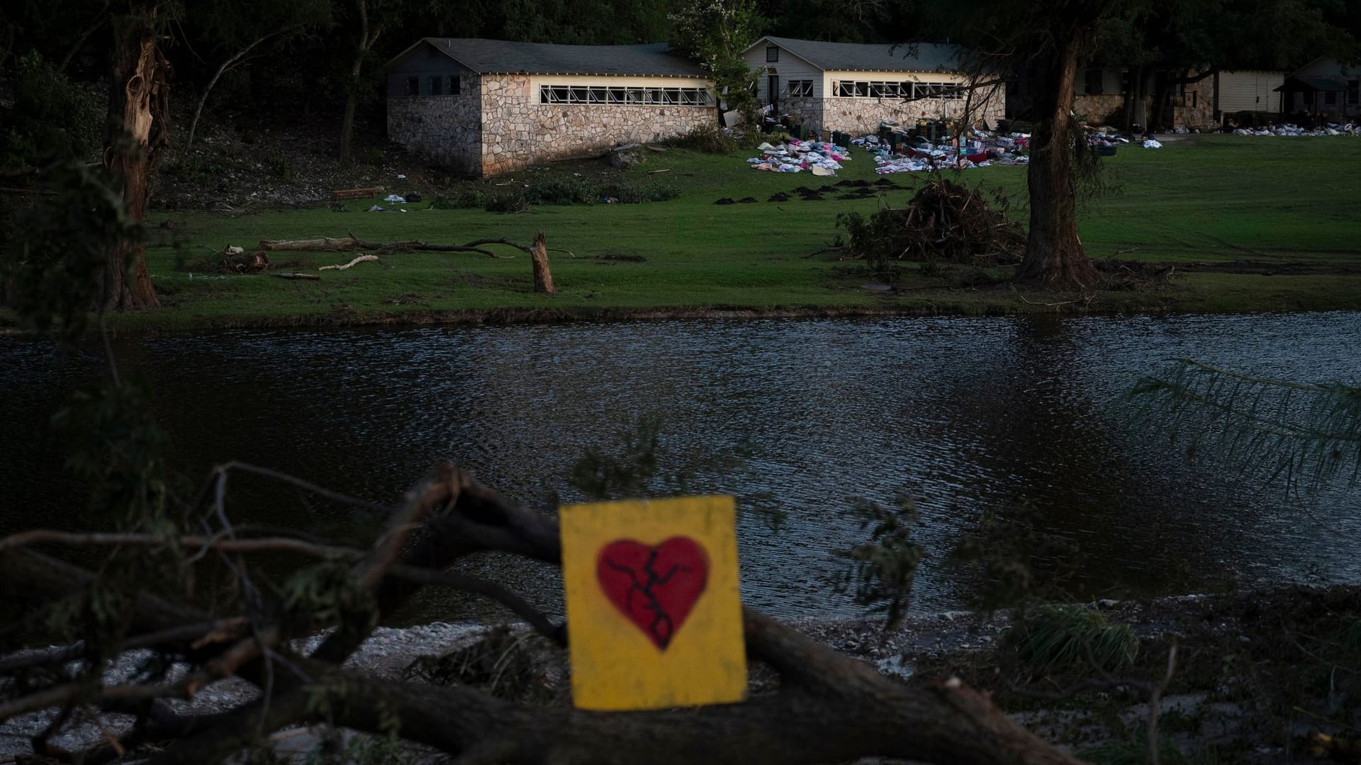 Nach der Sturzflut in Texas Nach der Sturzflut in Texas