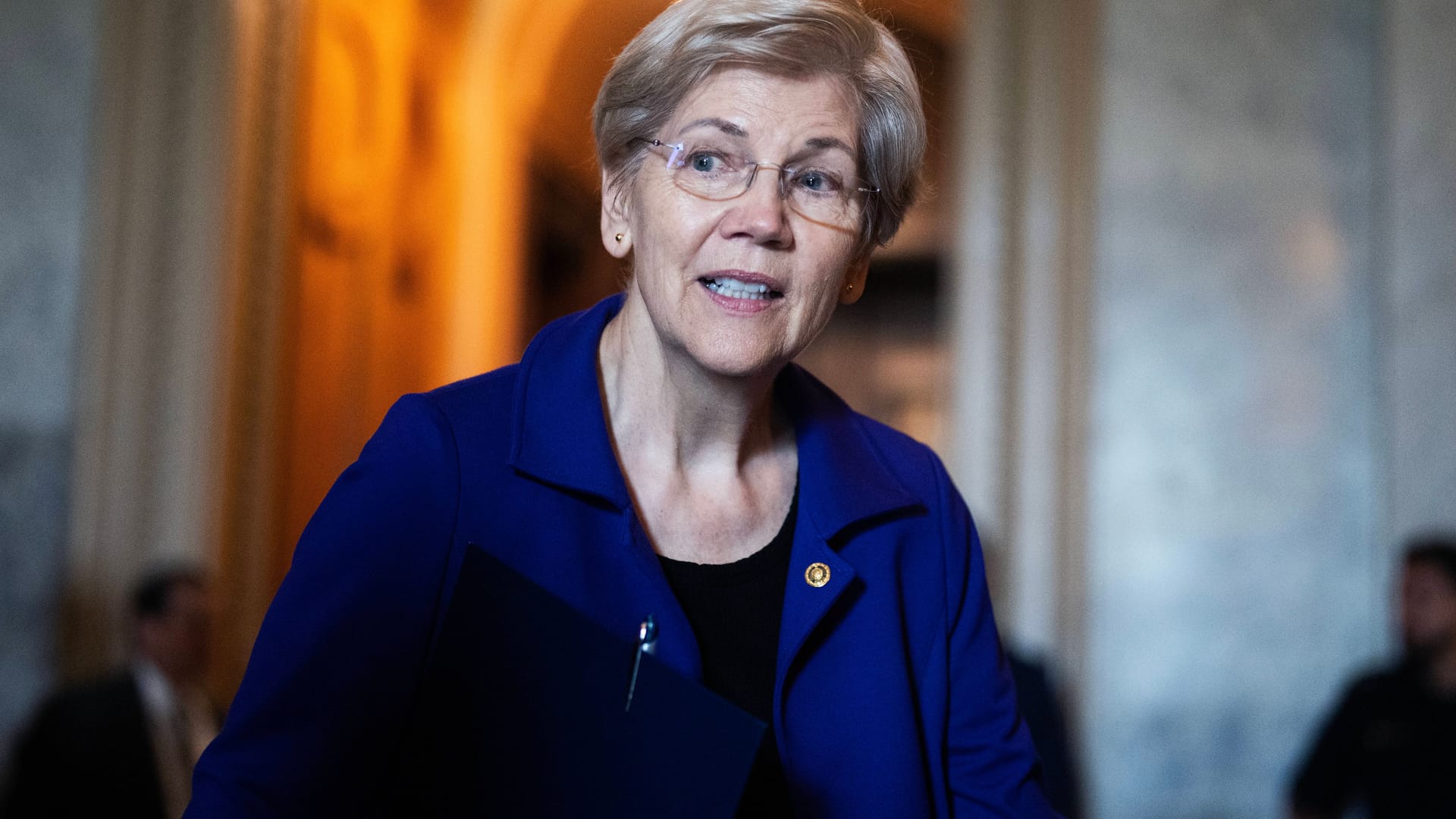 Elizabeth Warren im US-Kapitol: Sie kritisiert das Trump-Gesetz heftig. (Archivbild)