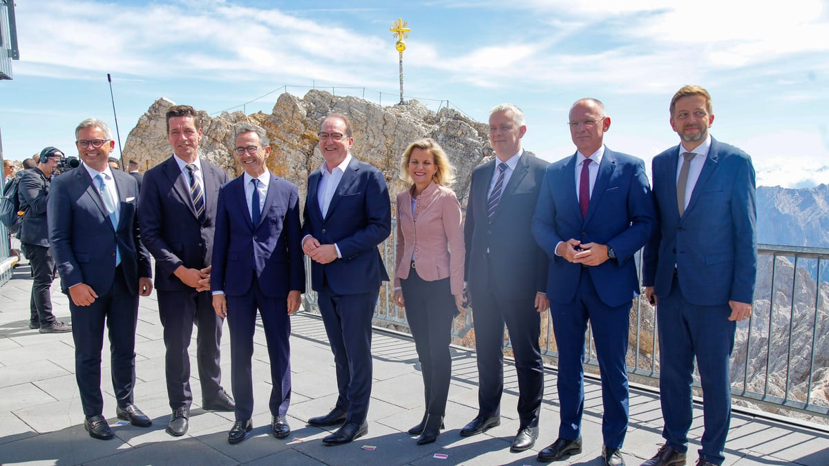 Migrations-Gipfel auf der Zugspitze: Dobrindt will härtere Asylpolitik