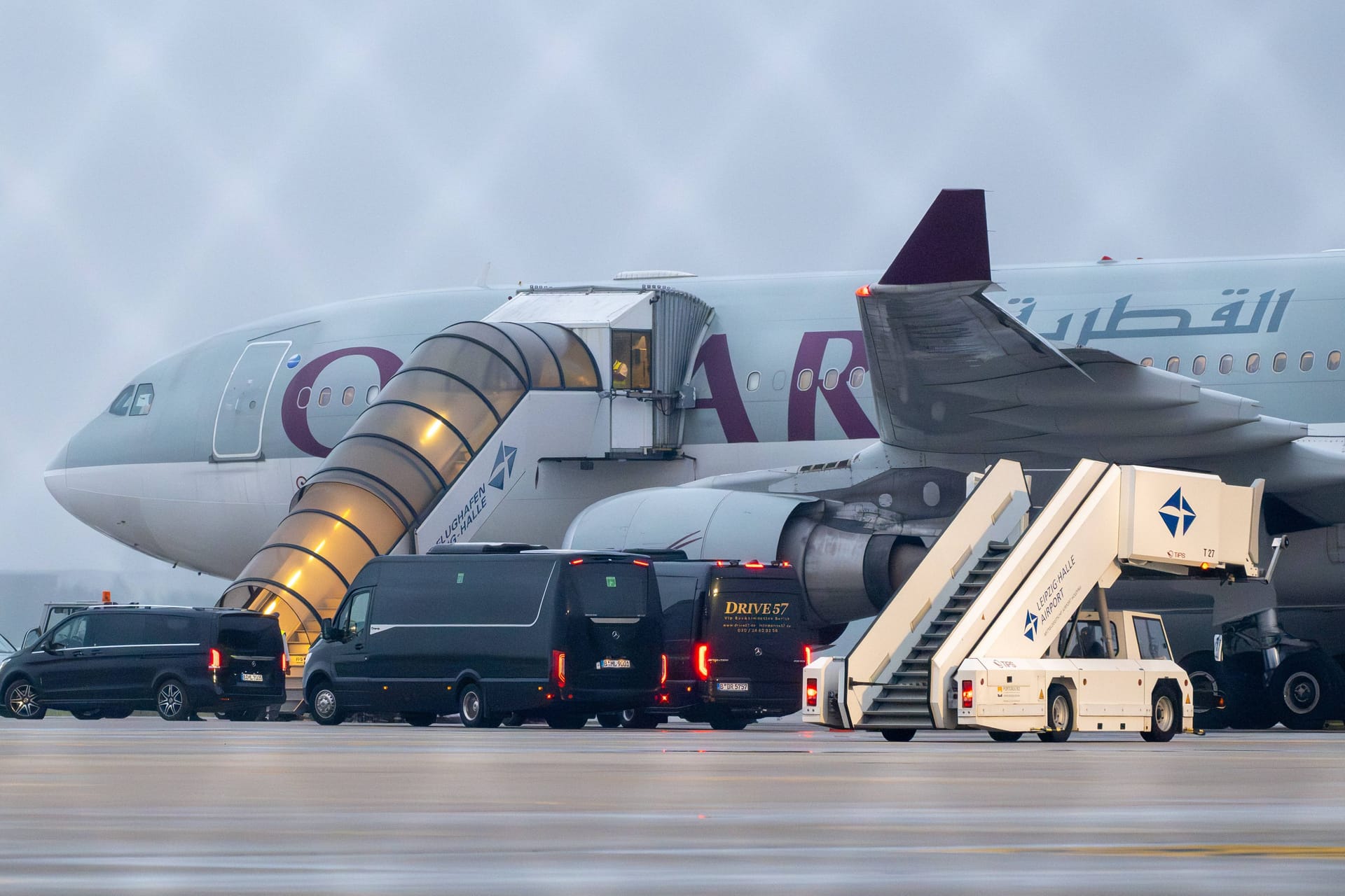 Das Abschiebeflugzeug auf dem Flughafen Leipzig/Halle.