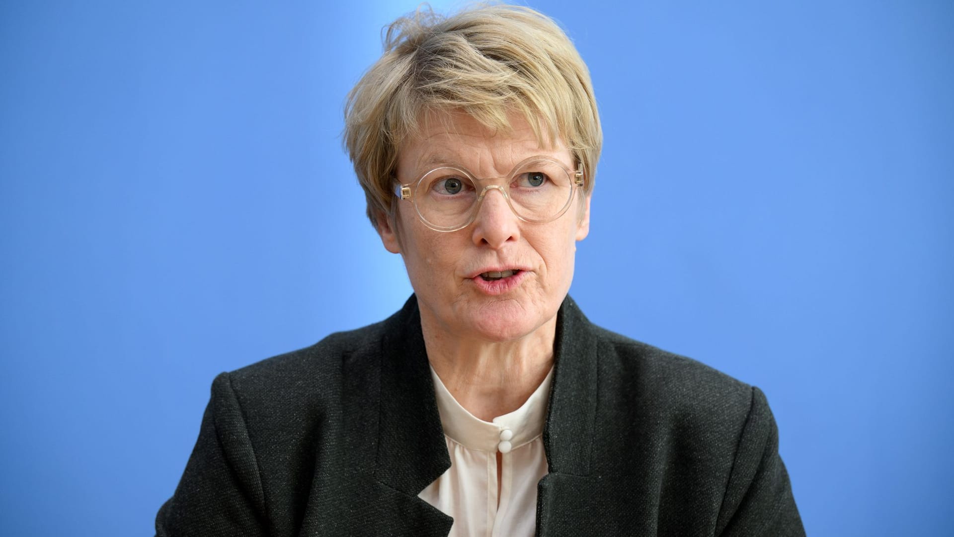 Veronika Grimm sieht Deutschland am Scheideweg.