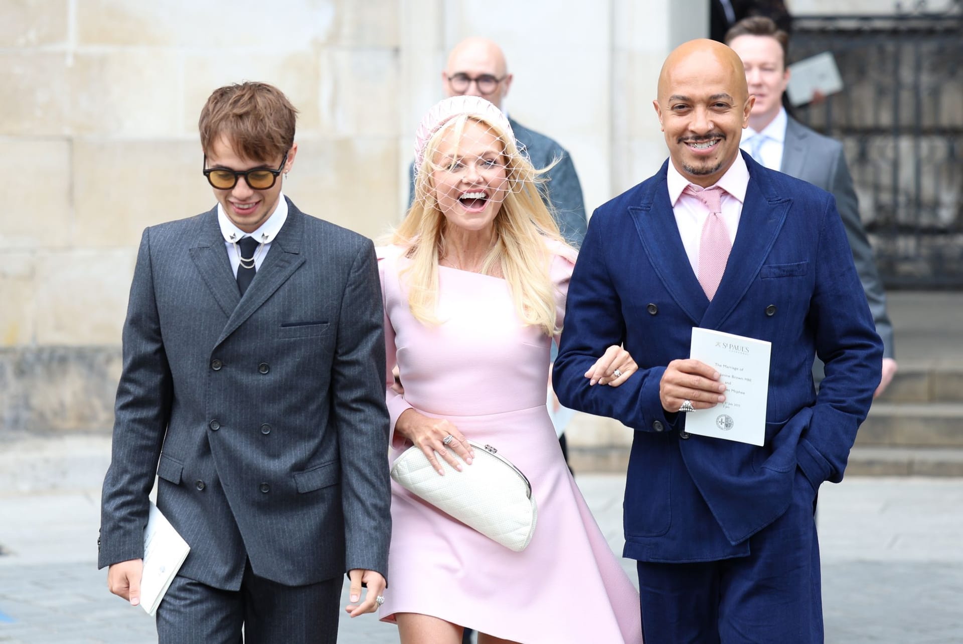 Emma Bunton, ihr Partner Jade Jones und ihr Sohn Beau erschienen zu Melanie Browns Hochzeit.