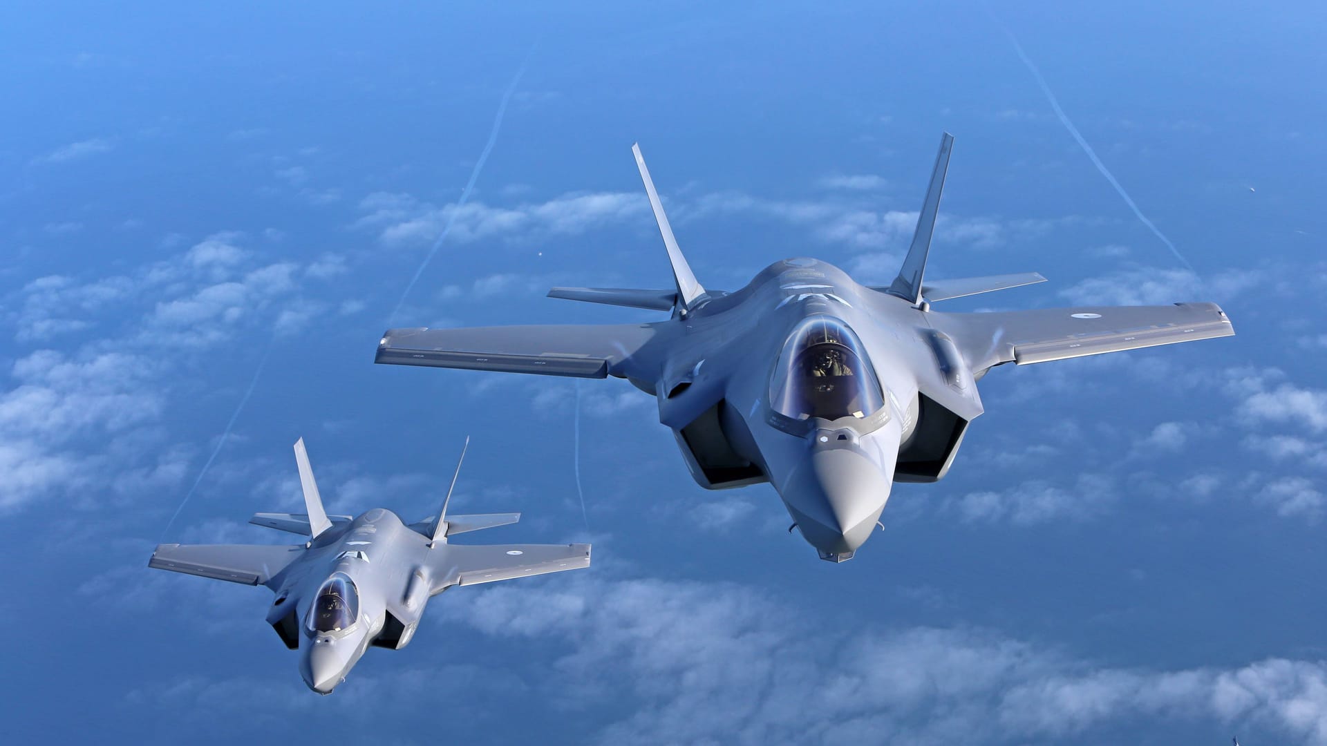 Zwei Kampfflugzeuge vom Typ Lockheed Martin F-35 (Symbolbild): Die Jets sollen die nukleare Teilhabe Deutschlands sichern.
