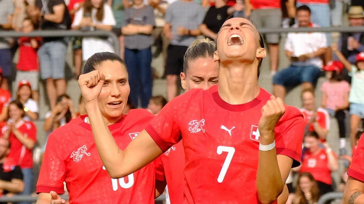 Riola Xhemaili: Die Schweiz startet gegen Norwegen ins Turnier.