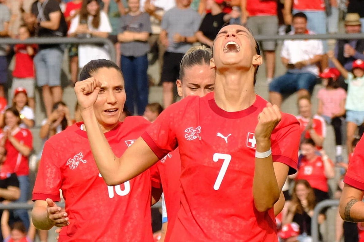 Riola Xhemaili: Die Schweiz startet gegen Norwegen ins Turnier.
