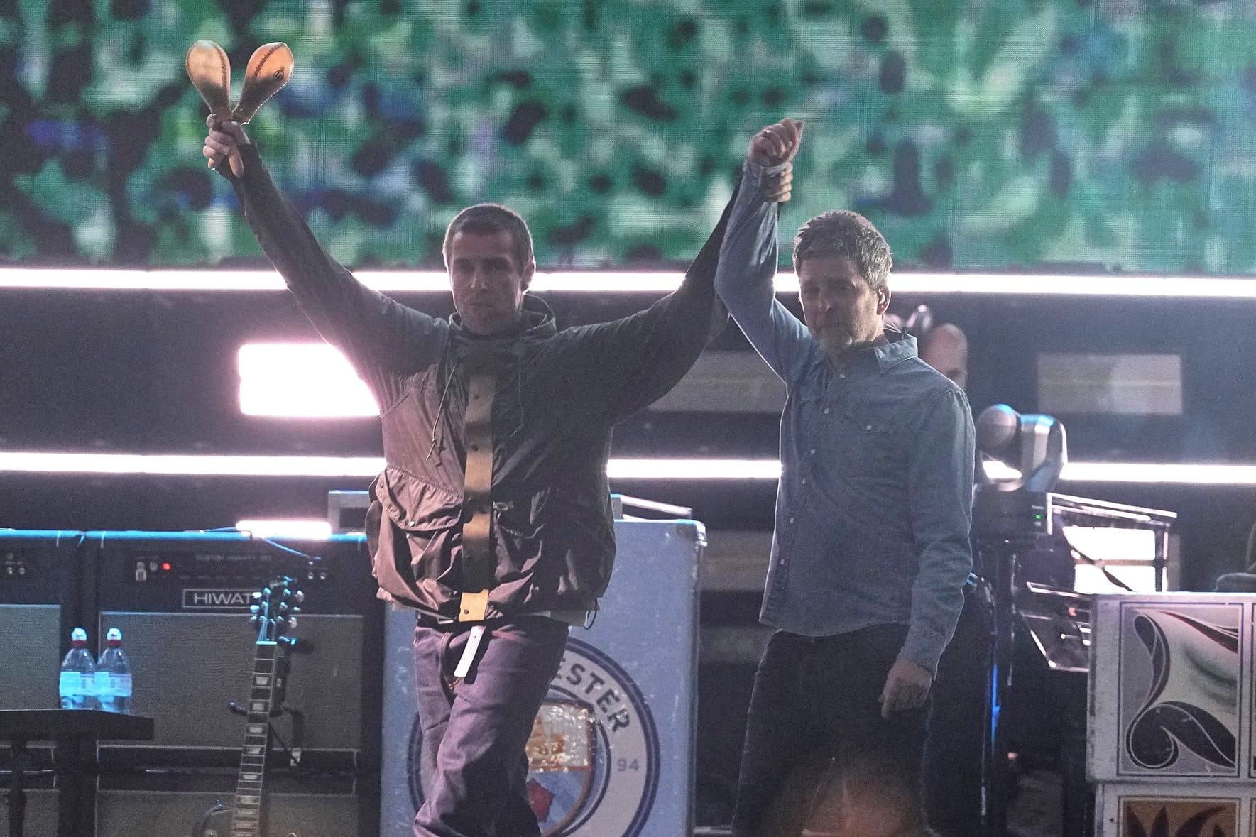 Liam (links) und sein Bruder Noel Gallagher: Oasis sind zurück auf der Bühne.