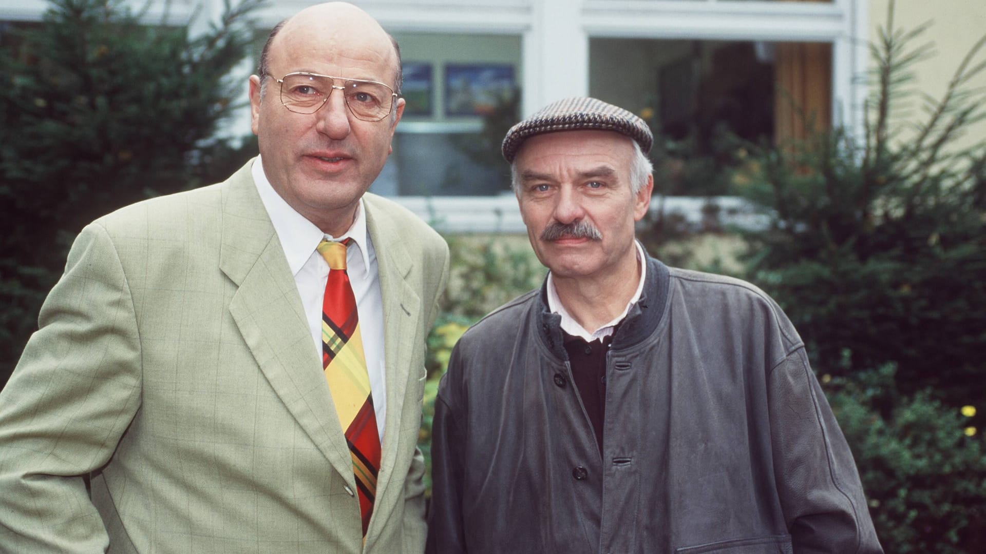 Charles Brauer (r.) ermittelte sich mit Manfred Krug in die Herzen der Zuschauer (Archivbild): Am 3. Juli wird der beliebte "Tatort"-Schauspieler 90 Jahre alt.
