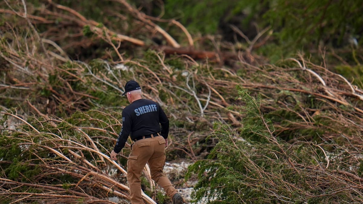 Texas: Zahl der Toten nach Sturzflug steigt auf 43