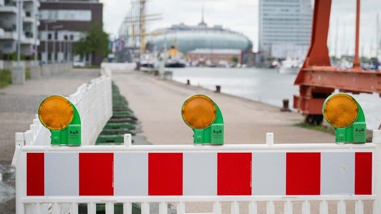 Die Nordostkaje am Neuen Hafen in Bremerhaven: Der Abschnitt ist etwa 240 Meter lang und gehört zum bislang nicht sanierten Teil der Kaje.