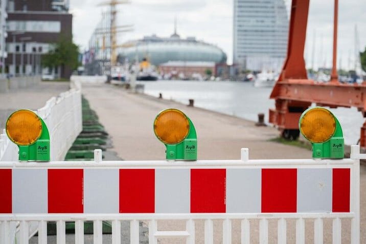 Die Nordostkaje am Neuen Hafen in Bremerhaven: Der Abschnitt ist etwa 240 Meter lang und gehört zum bislang nicht sanierten Teil der Kaje.