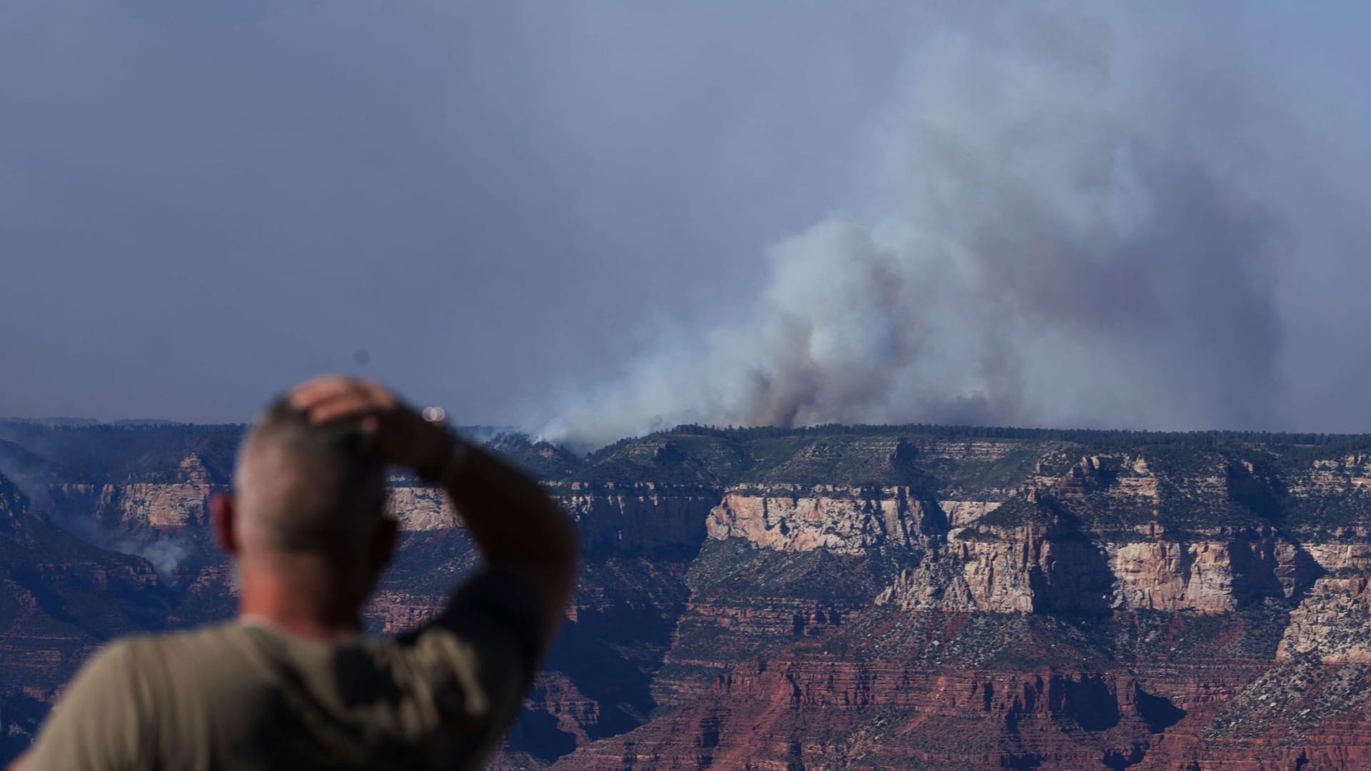 Rauchwolken über dem Grand Canyon: Feuer weitet sich aus
