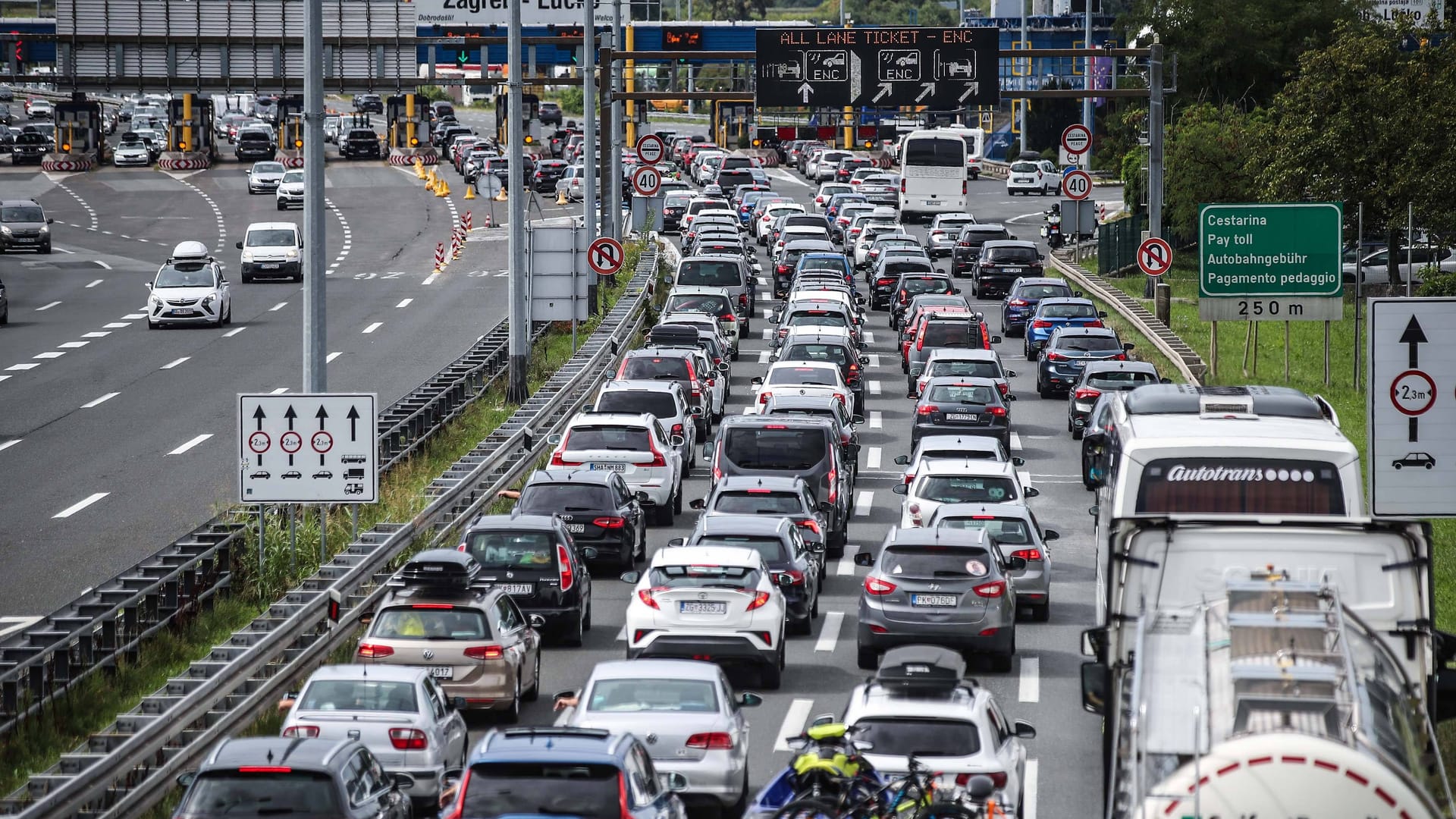 Stau in Zagreb: Am kommenden Wochenende wird es hier besonders voll werden (Archivbild).