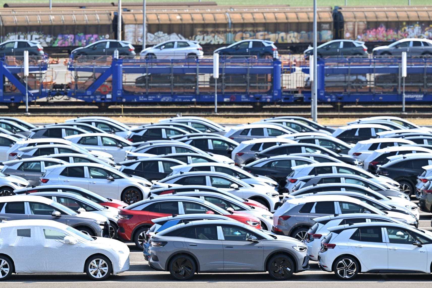 Elektroautos verschiedener VW-Konzernmarken