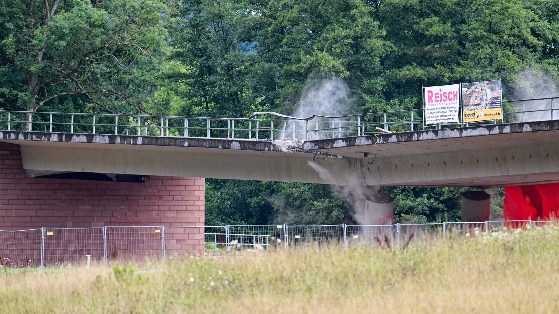 Talbrücke im Odenwald gesprengt