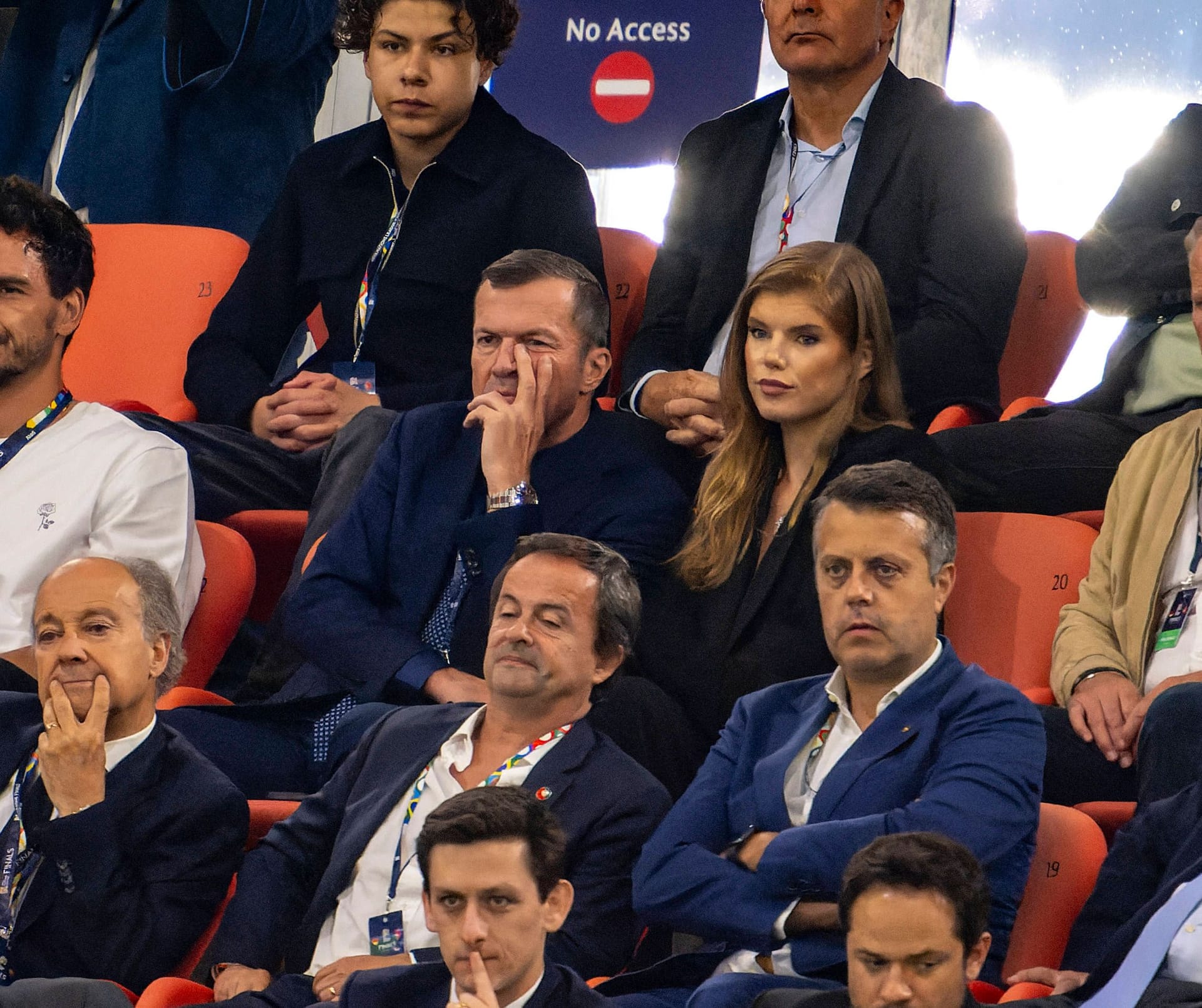 Lothar Matthäus und Theresa Sommer: Schon im April zeigten sich die beiden zusammen bei einem Fußballspiel.