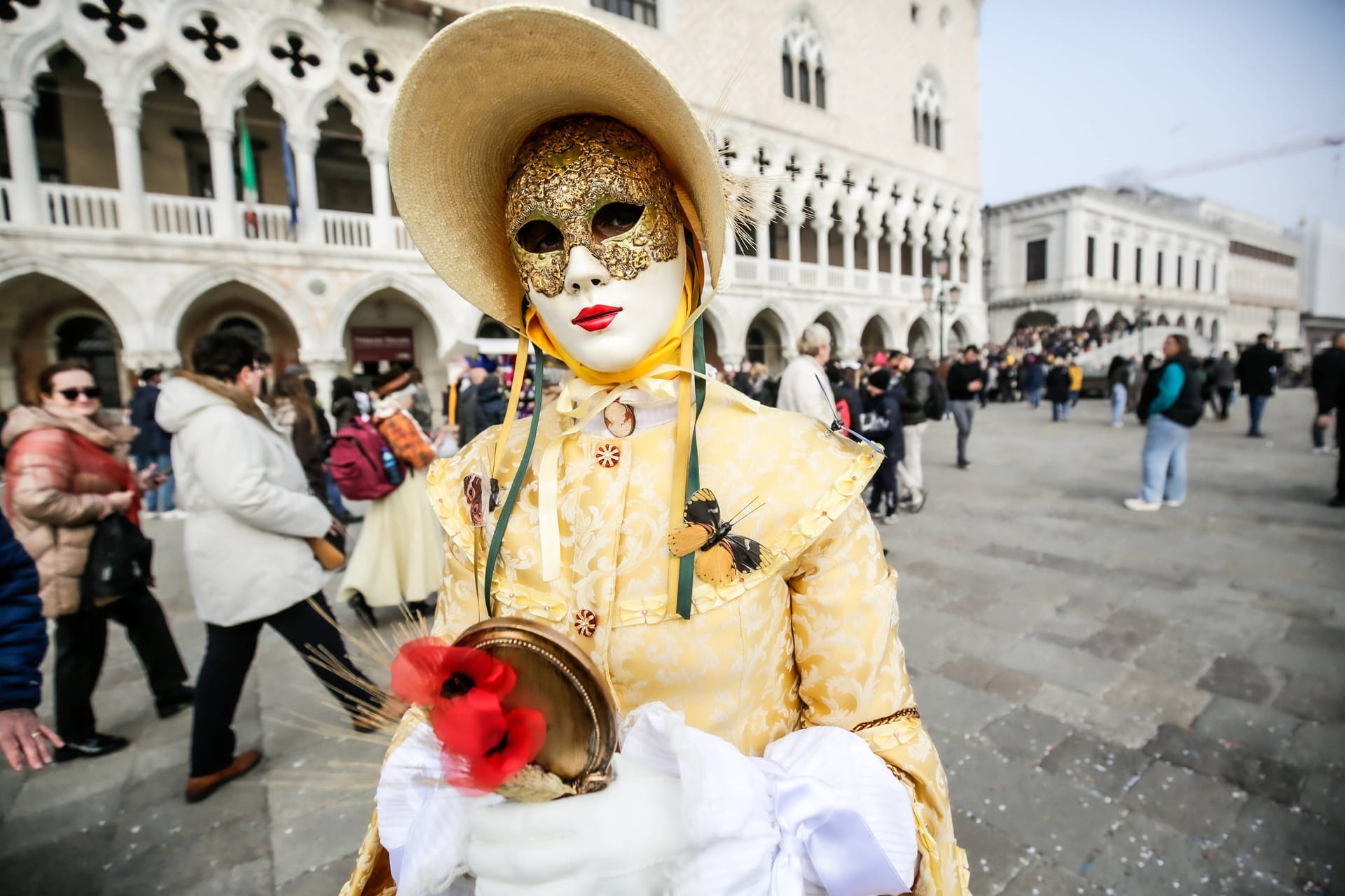 Venedig: Wenn im Mai der Karneval tobt, kommen viele Touristen aus aller Welt in die Lagunenstadt.