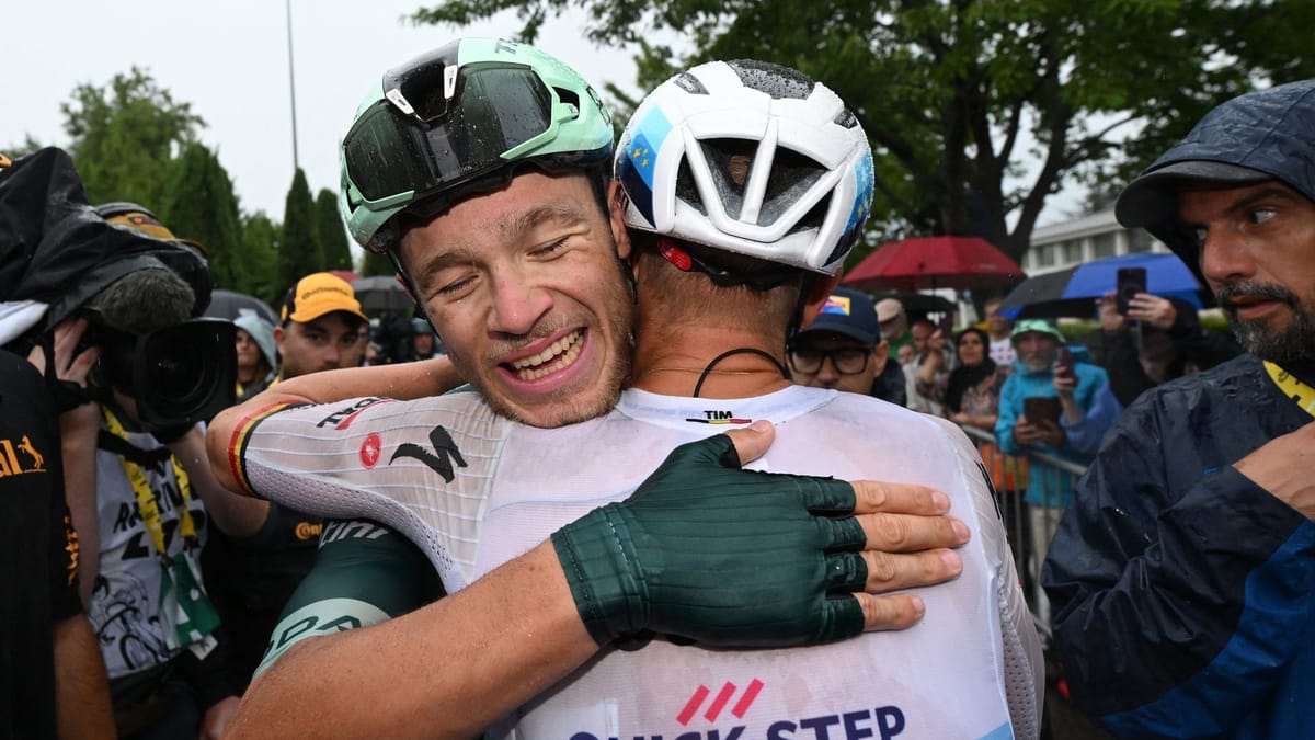 Jonathan Milan zmagal na 17. etapi Toura, Lipowitz ohranil belo majico pred Alpami