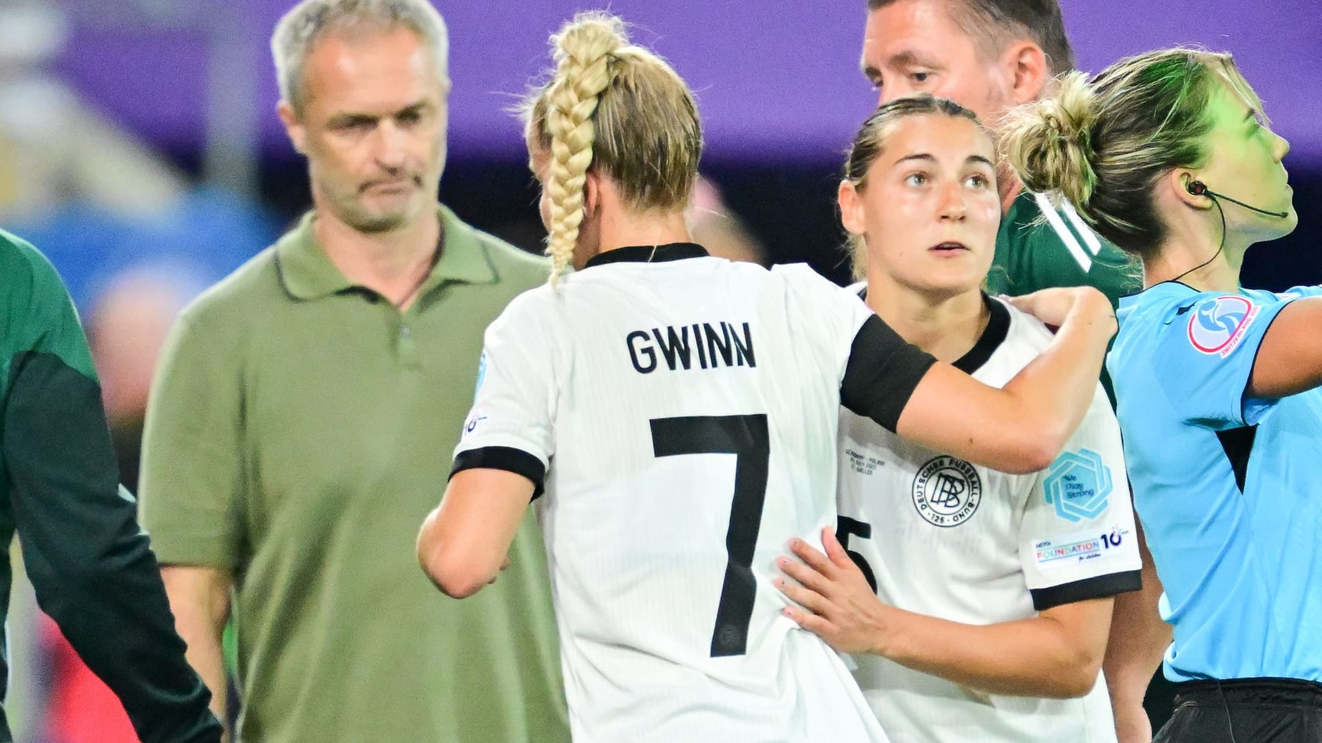 Giulia Gwinn und Carlotta Wamser
