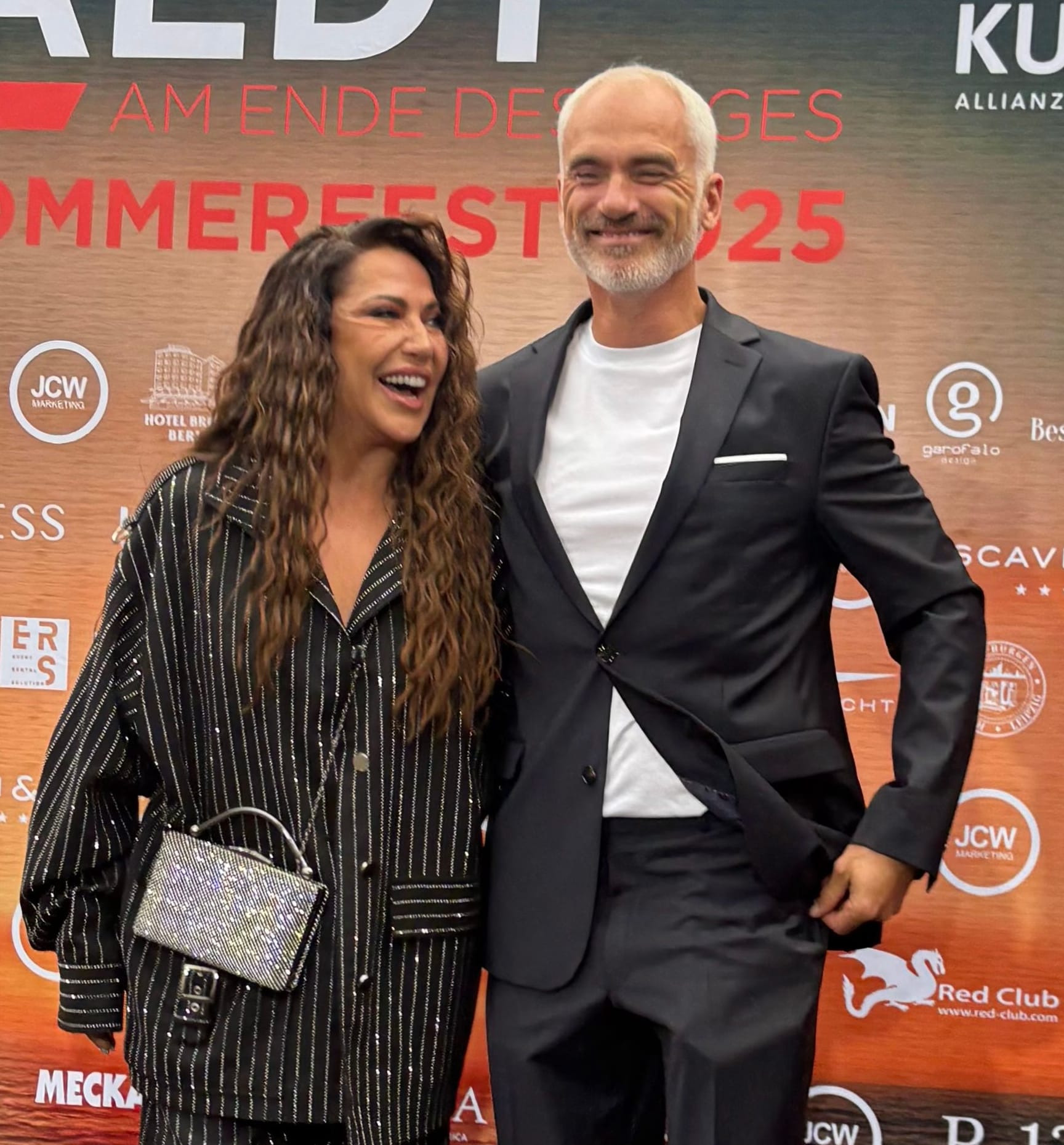 Simone Thomalla und René Merten posierten gemeinsam für die Fotografen.