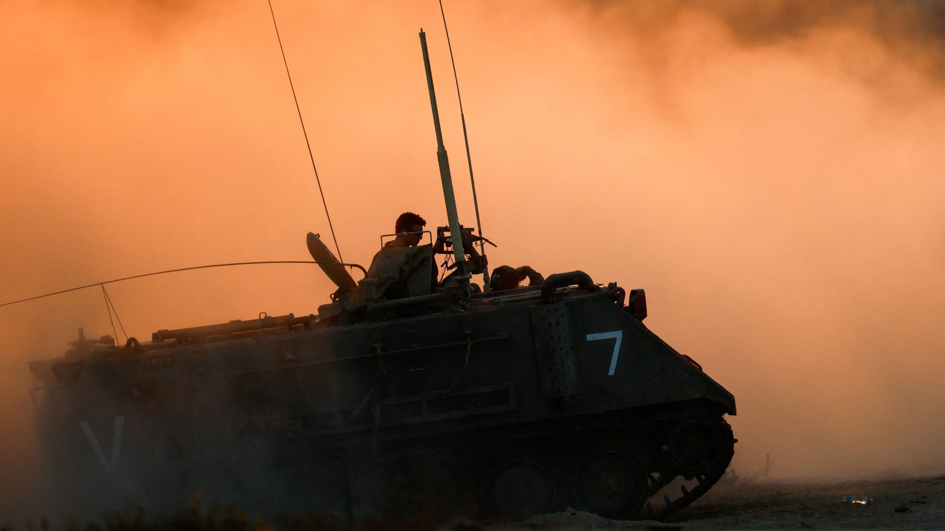 Ein israelisches Militärfahrzeug an der Grenze zum Gazastreifen.