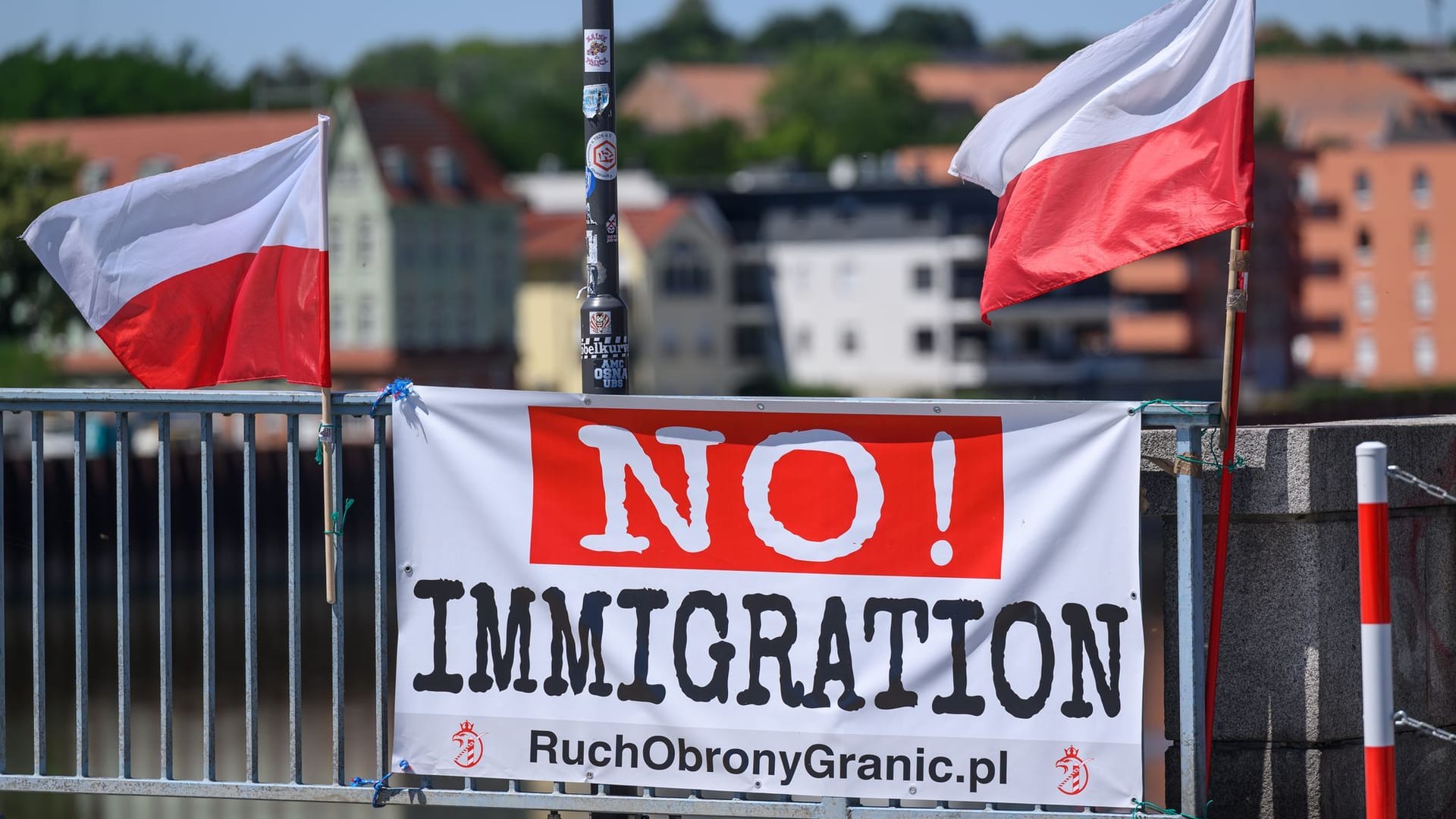 Polens Regierung führt Grenzkontrollen nach Deutschland ein