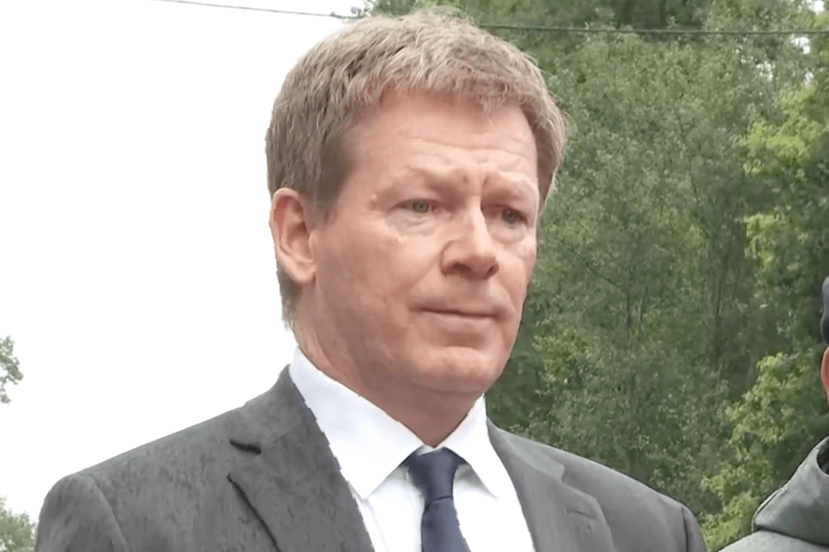 Richard Lutz ringt mit den Tränen.