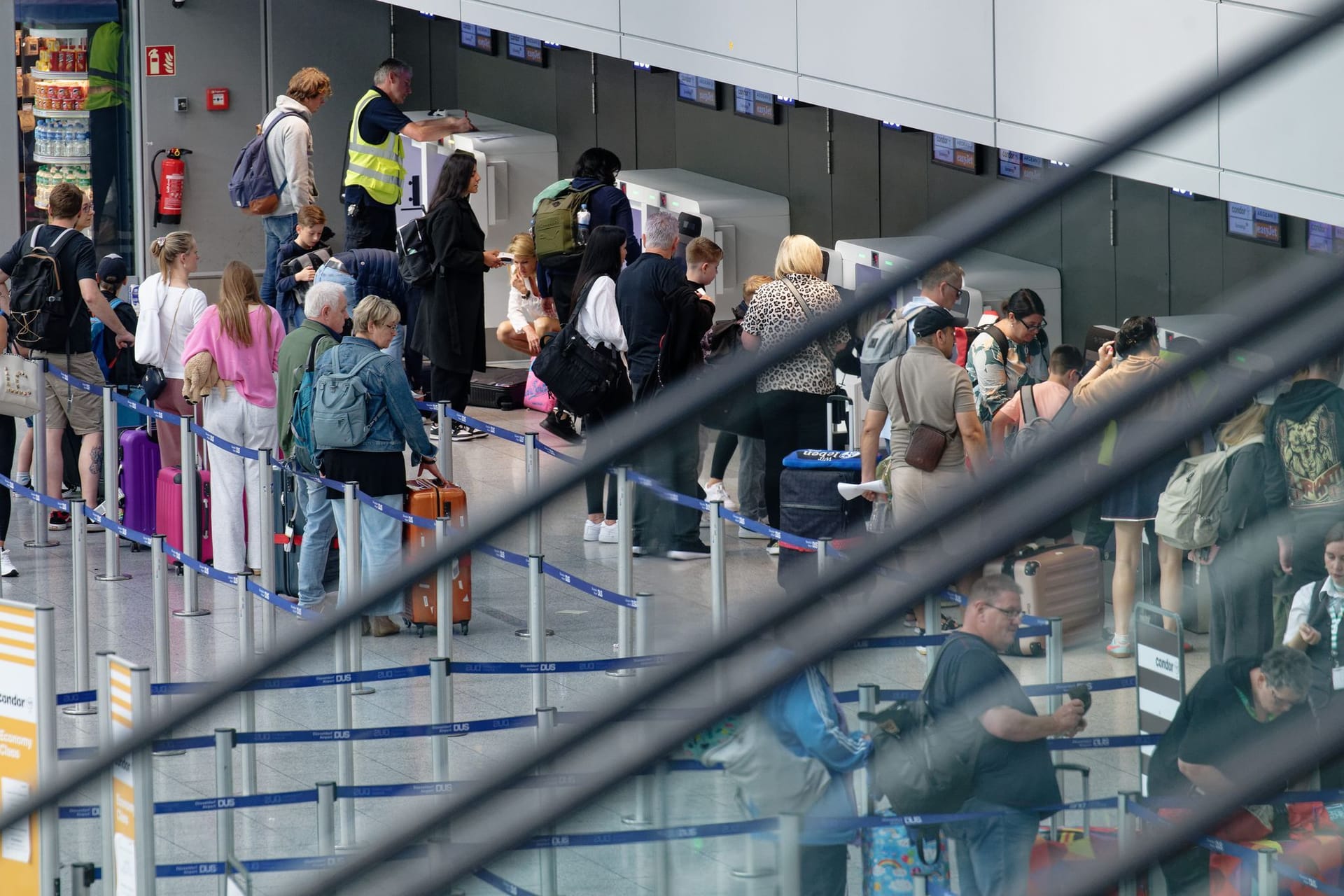Start der Sommerferien - Reisewelle erwartet