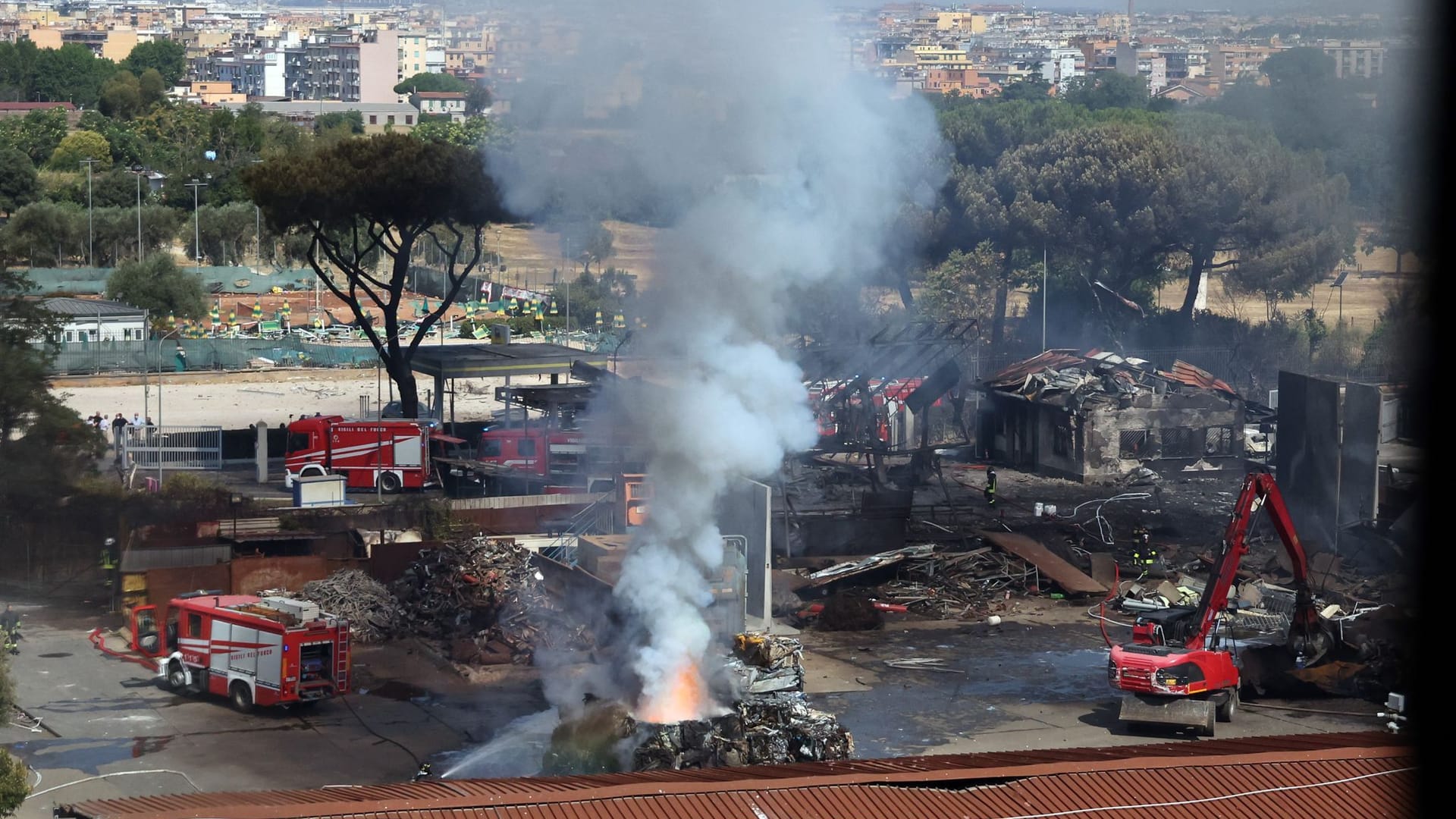 Explosion an Tankstelle in Rom - Mehrere Verletzte Explosion an Tankstelle in Rom - Mehrere Verletzte