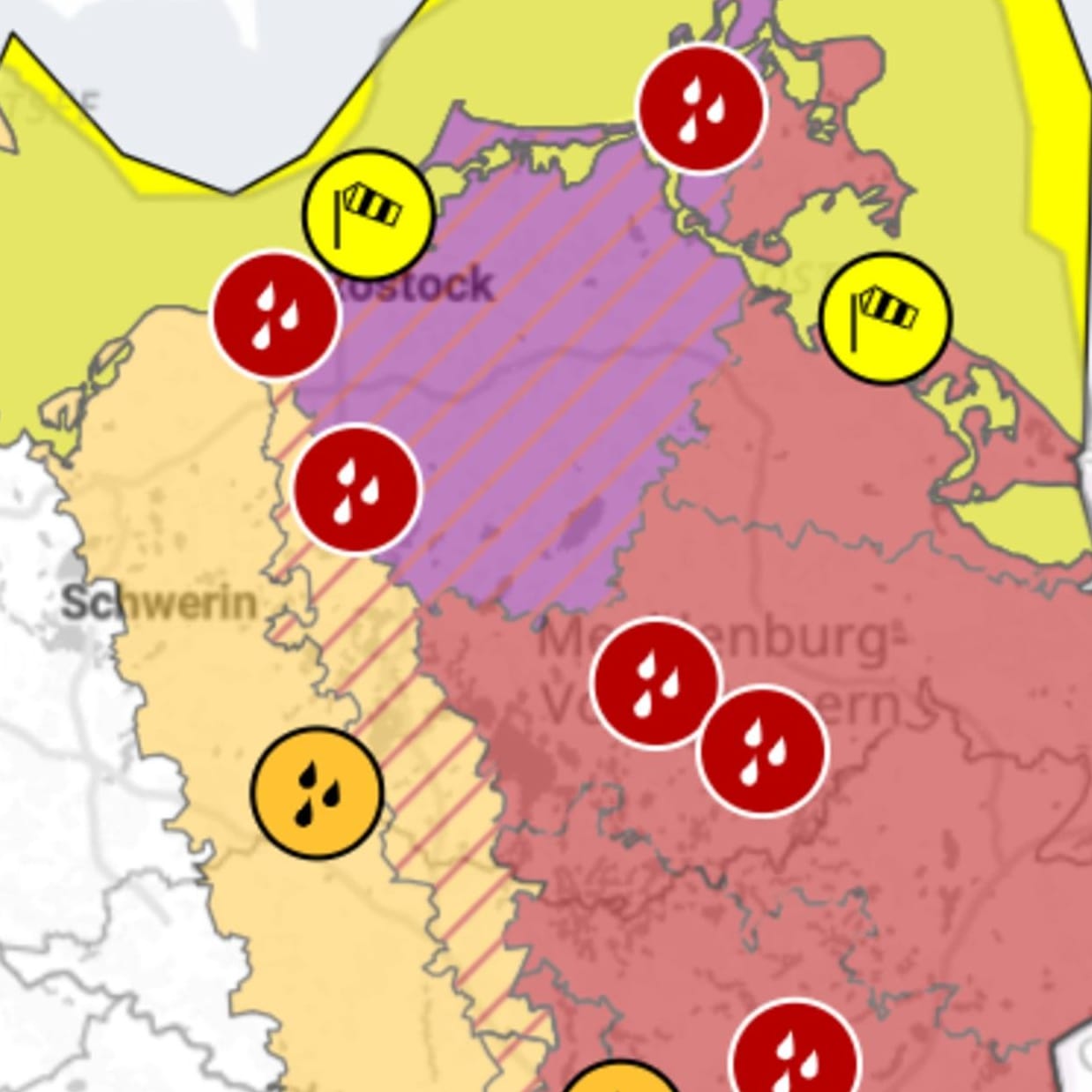 Warnkarte des DWD: An den Grenzen zu Polen und Tschechien liegt ein breiter Streifen in einem Gebiet, in dem große Regenmengen befürchtet werden. An der Küste rund um Rostock könnte es besonders schlimm werden.