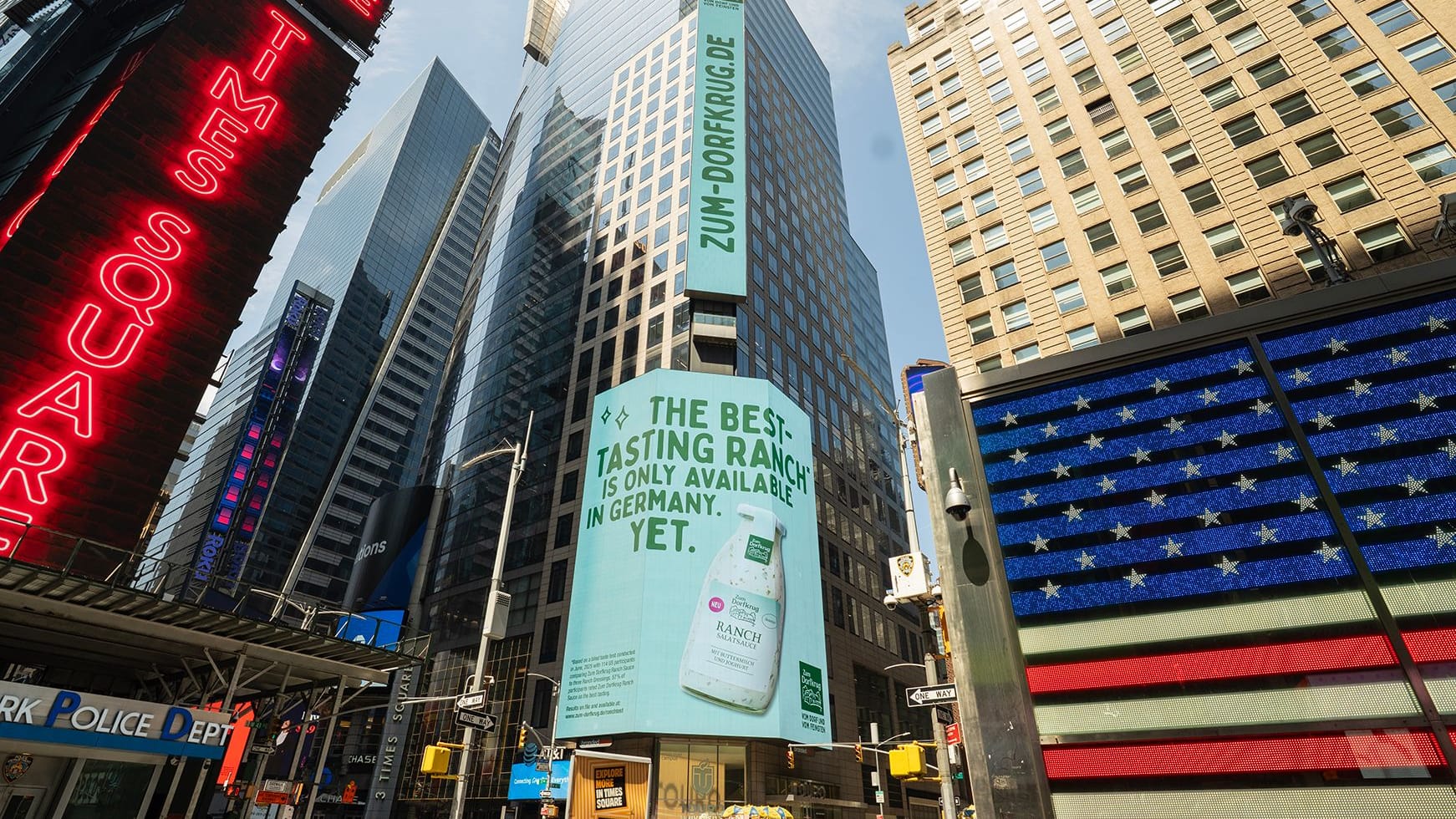 Werbeaktion am Times Square: Eine norddeutsche Firma macht in New York Werbung für ein Produkt, das nur in Deutschland erhältlich ist. Werbeaktion am Times Square: Eine norddeutsche Firma macht in New York Werbung für ein Produkt, das nur in Deutschland erhältlich ist.