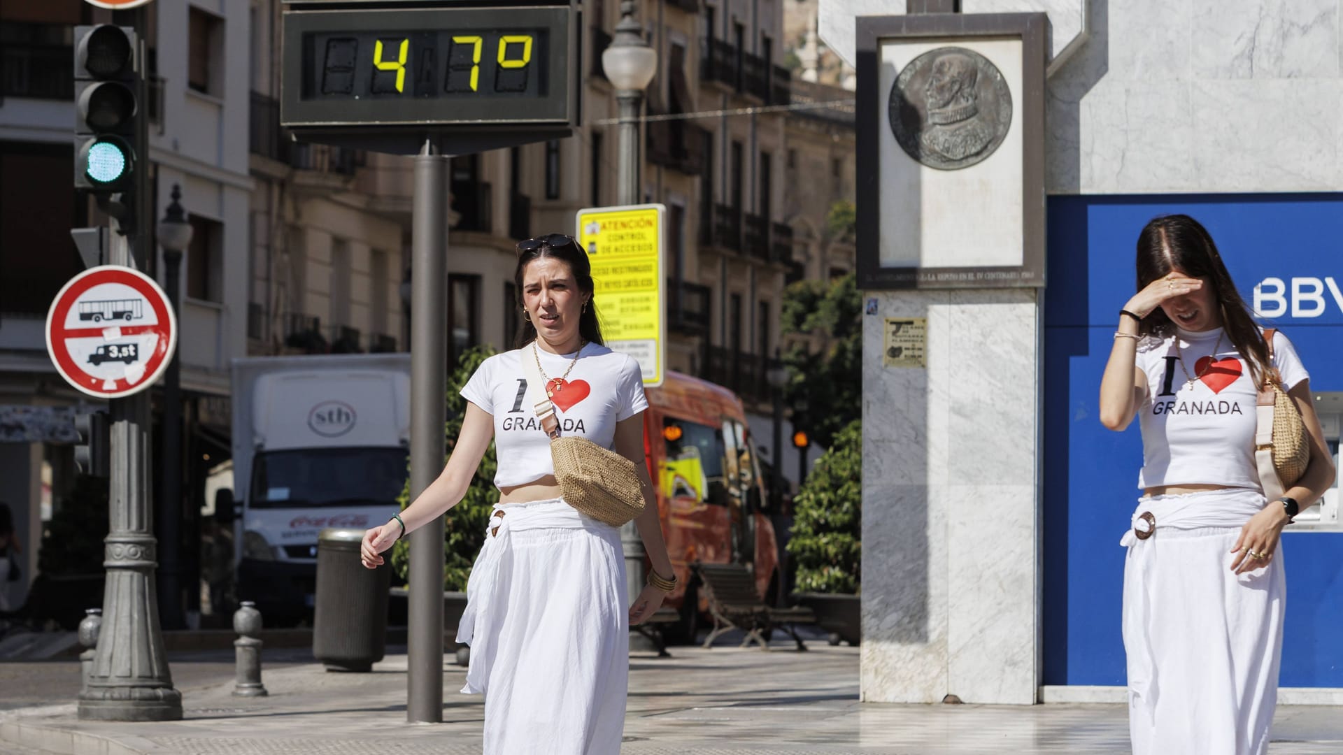 Temperaturanzeige in Granada: Weite Teile Europas ächzen unter der Hitze.