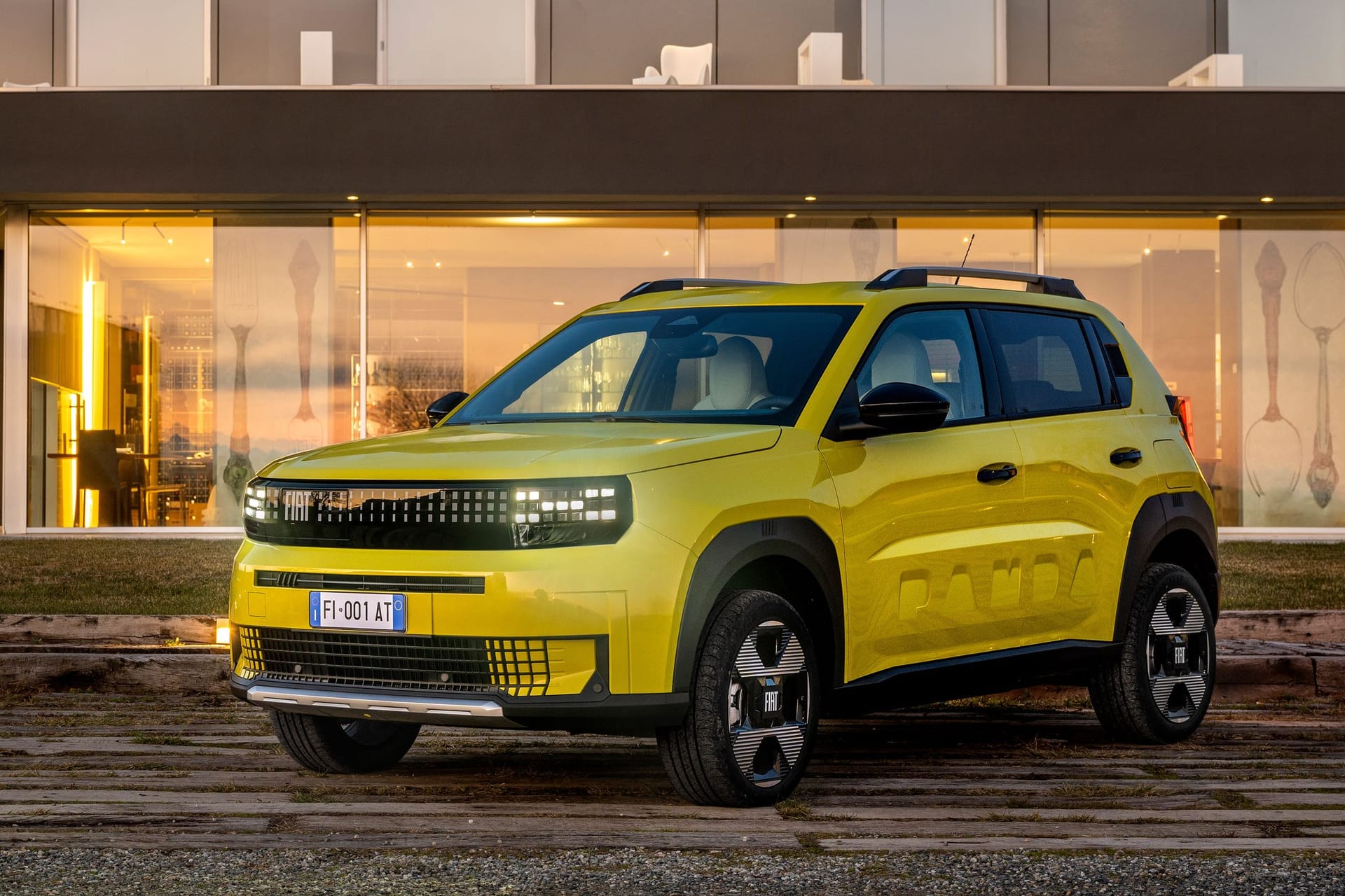 Neuer Look, alter Geist: Der Grande Panda bringt den Fiat-Klassiker zurück – kantig, kompakt und elektrifiziert.