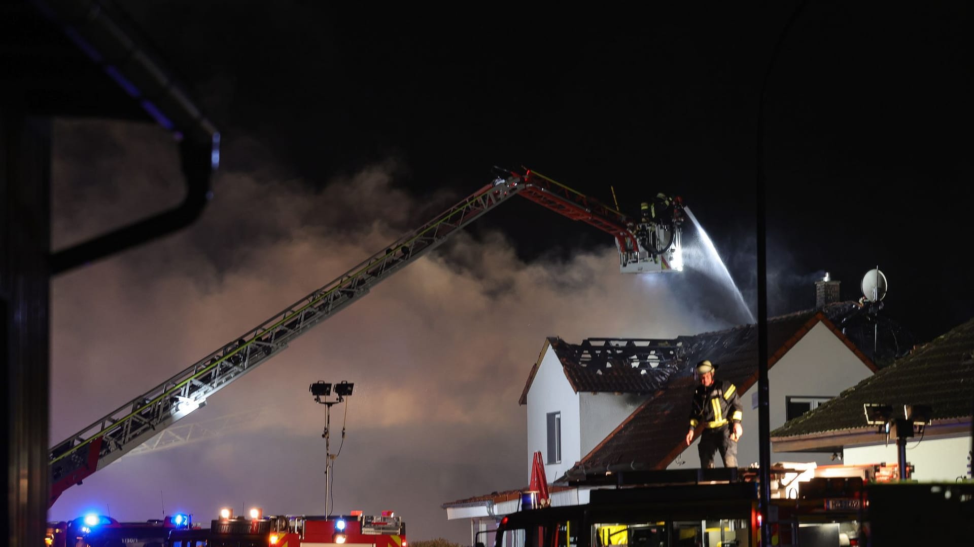 Ermittler vermuten Brandstiftung Ermittler vermuten Brandstiftung