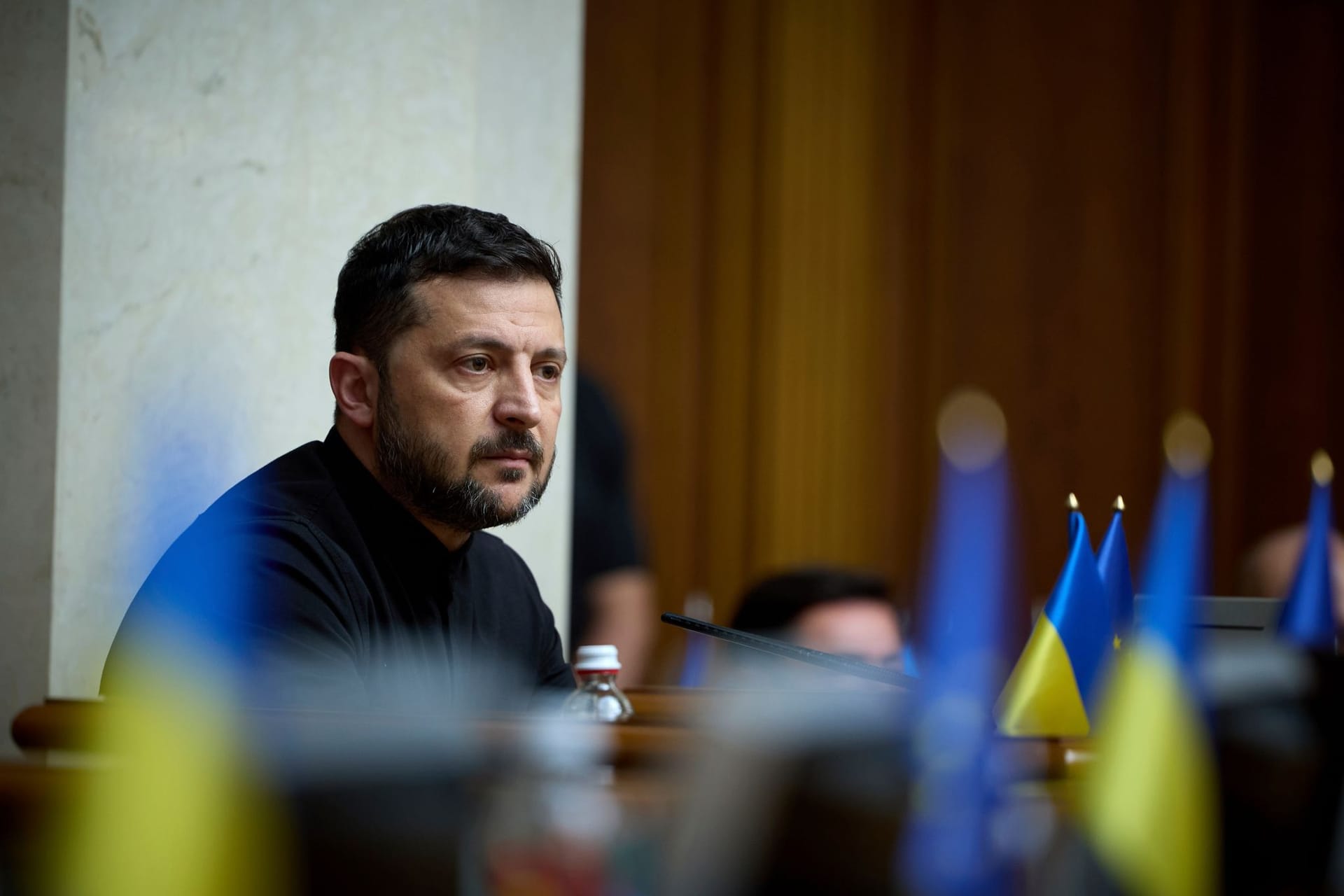 Der ukrainische Präsident Wolodymyr Selenskyj bei einer Parlamentssitzung: Kommt es zu neuen Gesprächen mit Russland?
