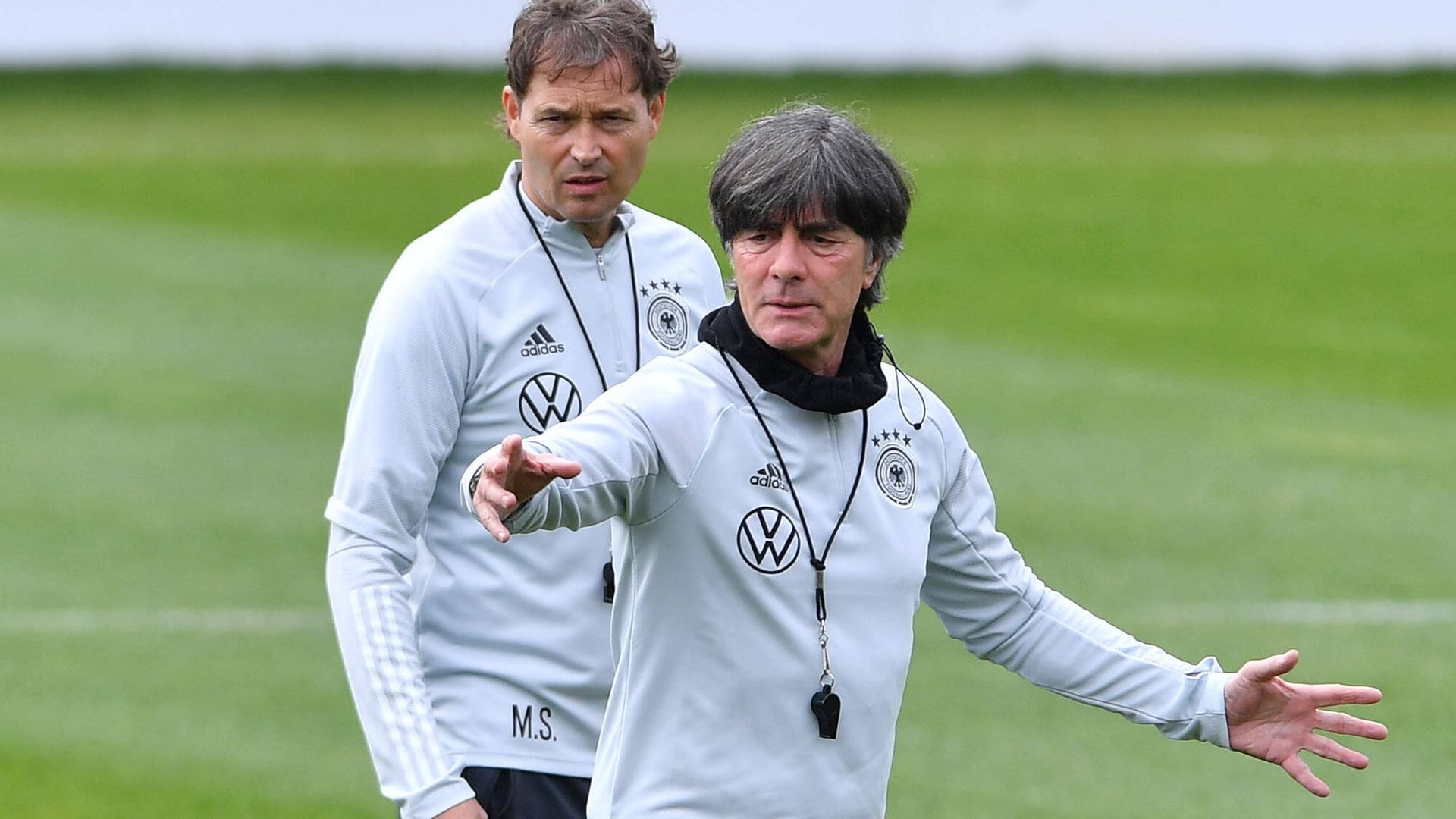 Joachim Löw (r.) im Rahmen der EM 2021.
