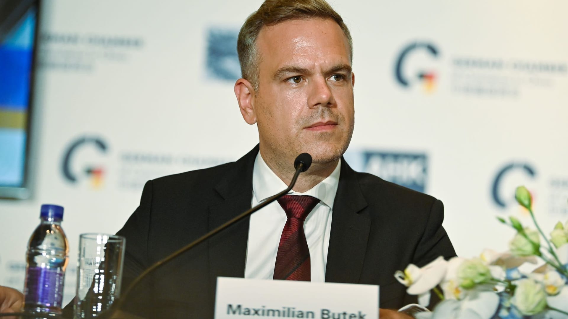 AHK - Maximilian Butek
