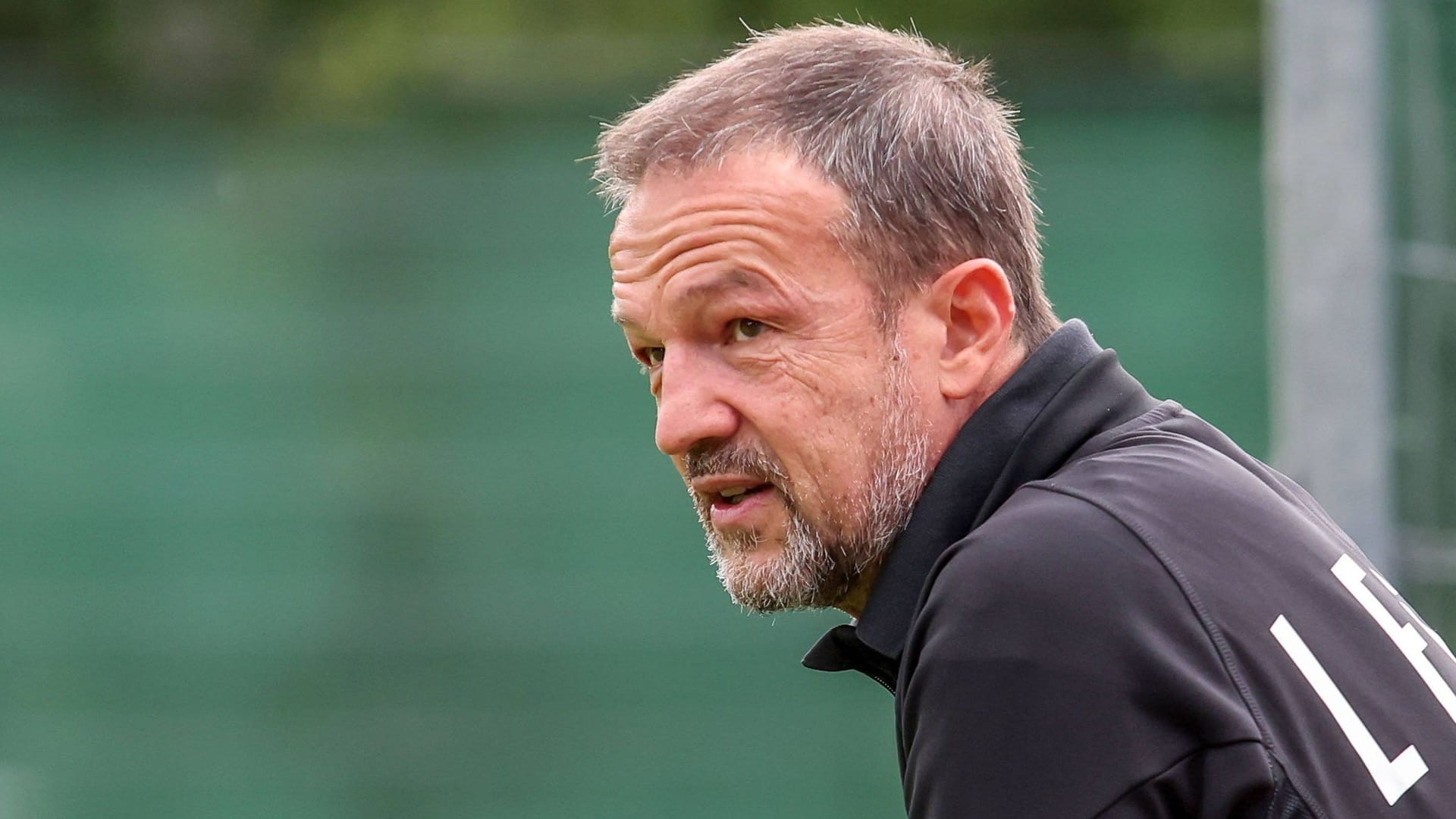 Fredi Bobic ist heute Fußballchef beim polnischen Spitzenclub Legia Warschau: In einem Interview hat er gegen die Hertha nachgetreten.