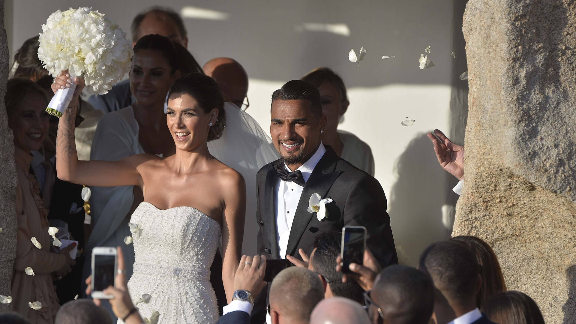 Luxushochzeit: 2016 heirateten Ex-Bundesligastar Kevin Prince Boateng (r.) und Melissa Satta in Porto Cervo. Sie sind mittlerweile wieder geschieden.
