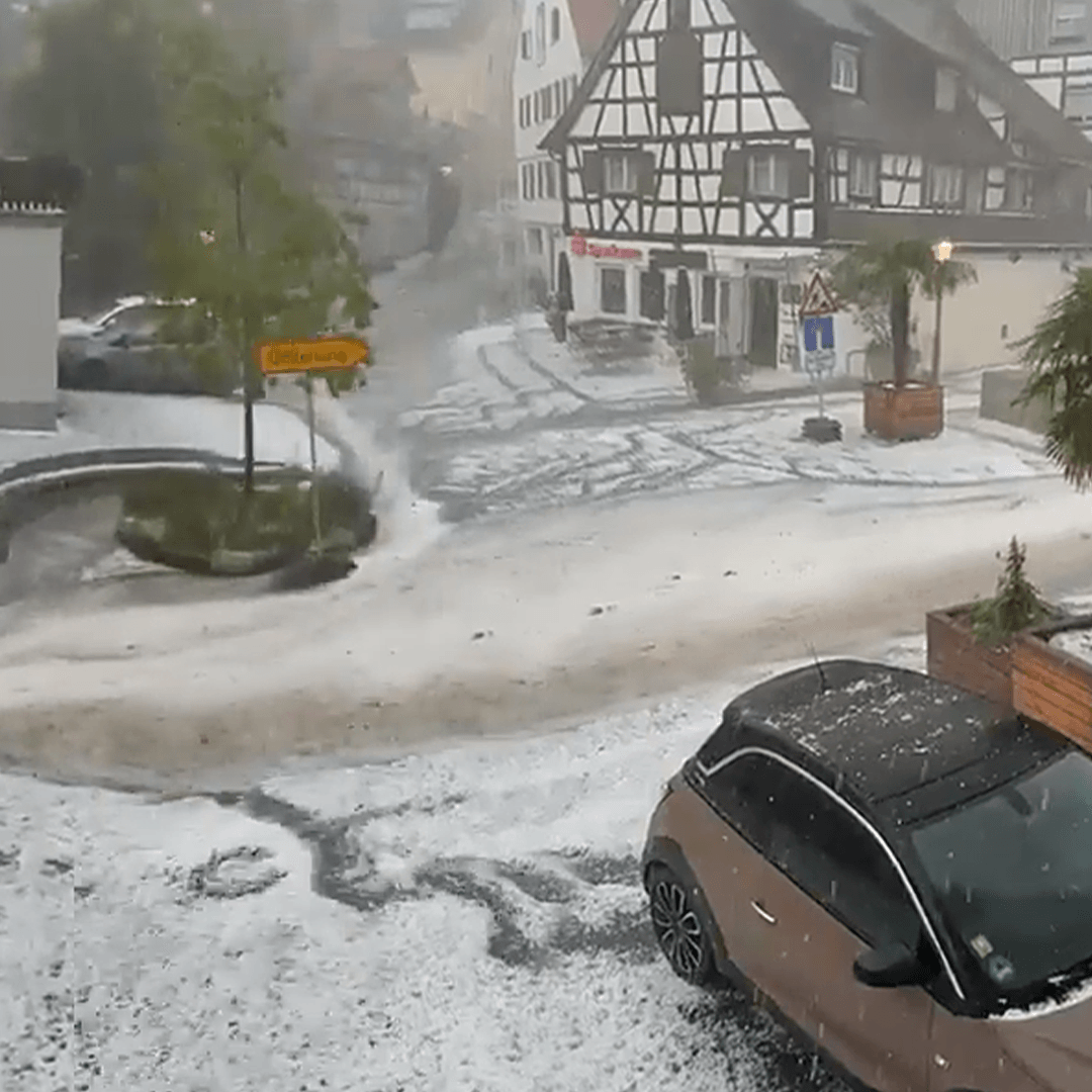 Hagelschauer haben den kleinen Ort Sipplingen am Bodensee überrascht