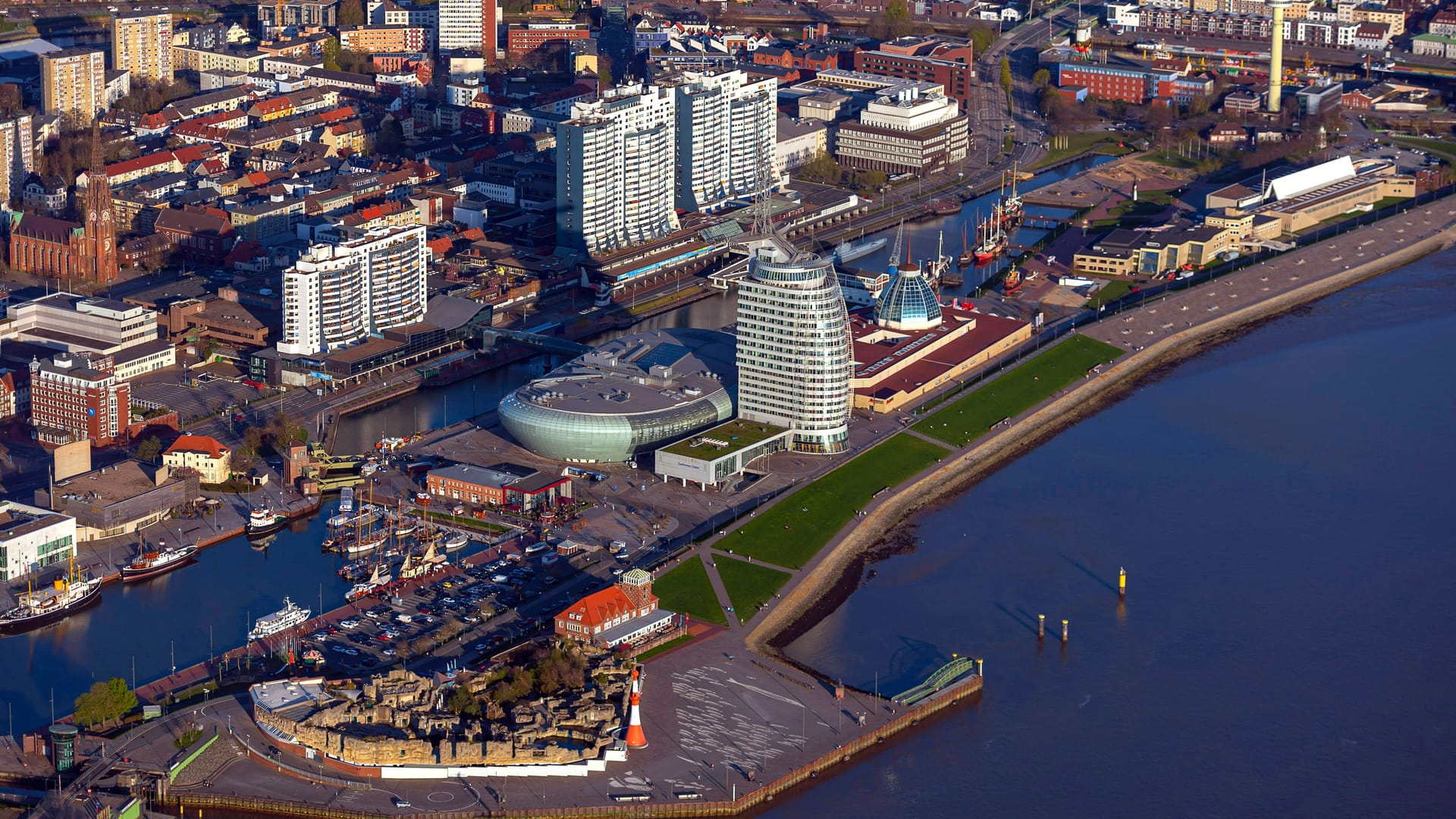 Blick auf Bremerhaven: Hier hat man noch gute Chancen auf ein Eigenheim.