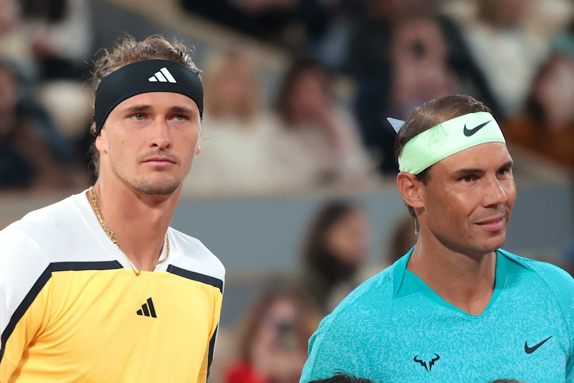 Alexander Zverev (l.) und Rafael Nadal bei einem gemeinsamen Auftritt auf dem Court (Archivbild).