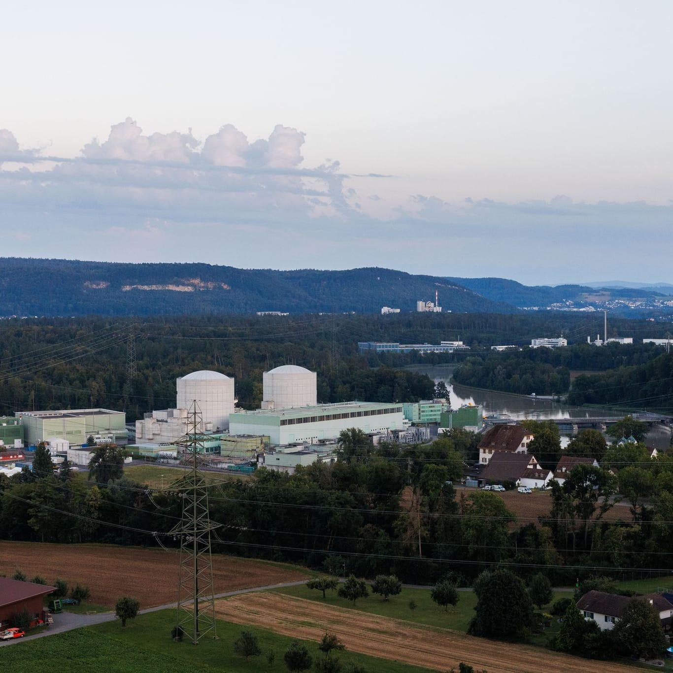 Block von Schweizer Alt-AKW Beznau