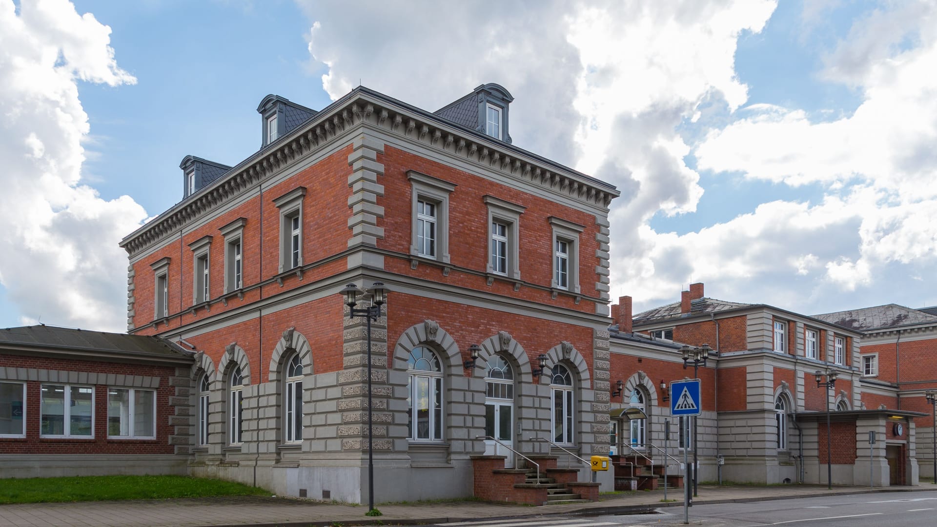 Der Bahnhof von Bützow sorgt für Schlagzeilen. Der Bahnhof von Bützow sorgt für Schlagzeilen.
